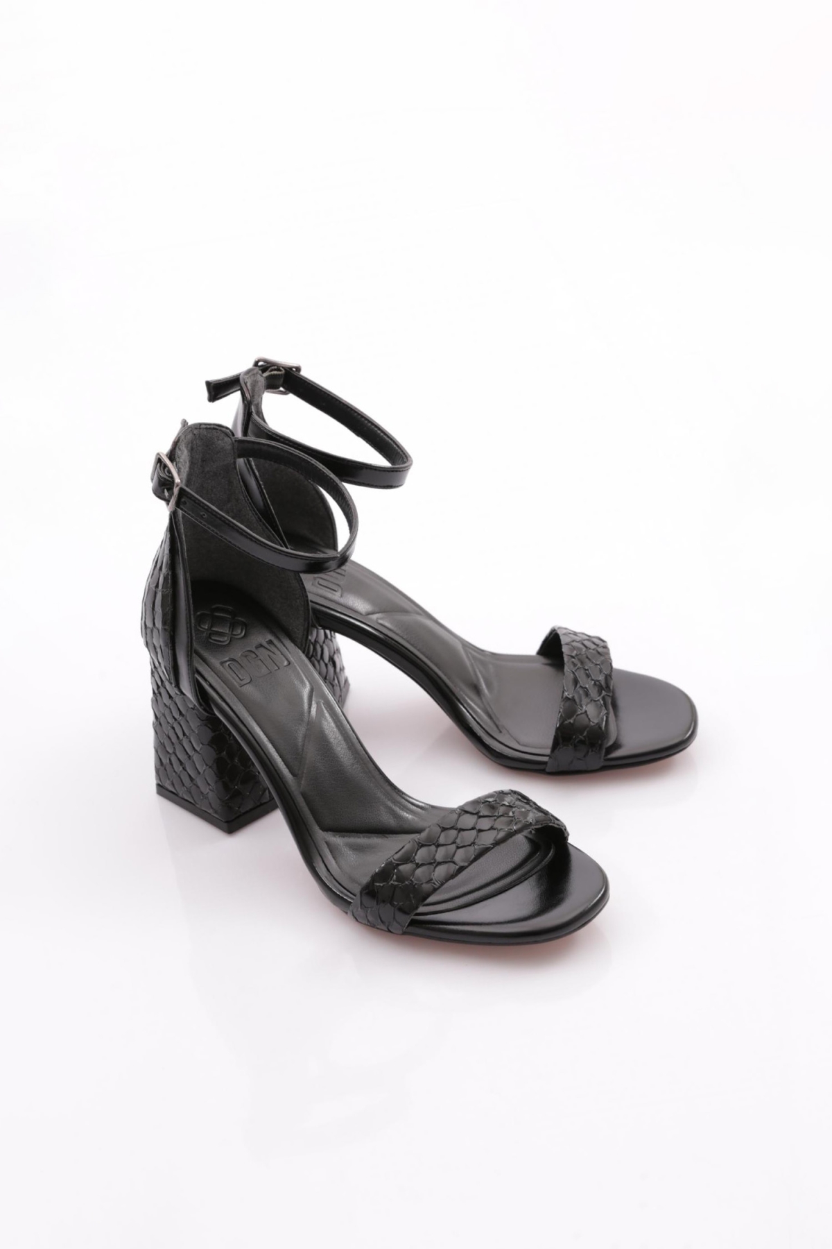 701 Kadin Bilekten Bağlama Topuklu Ayakkabi - Görsel 3