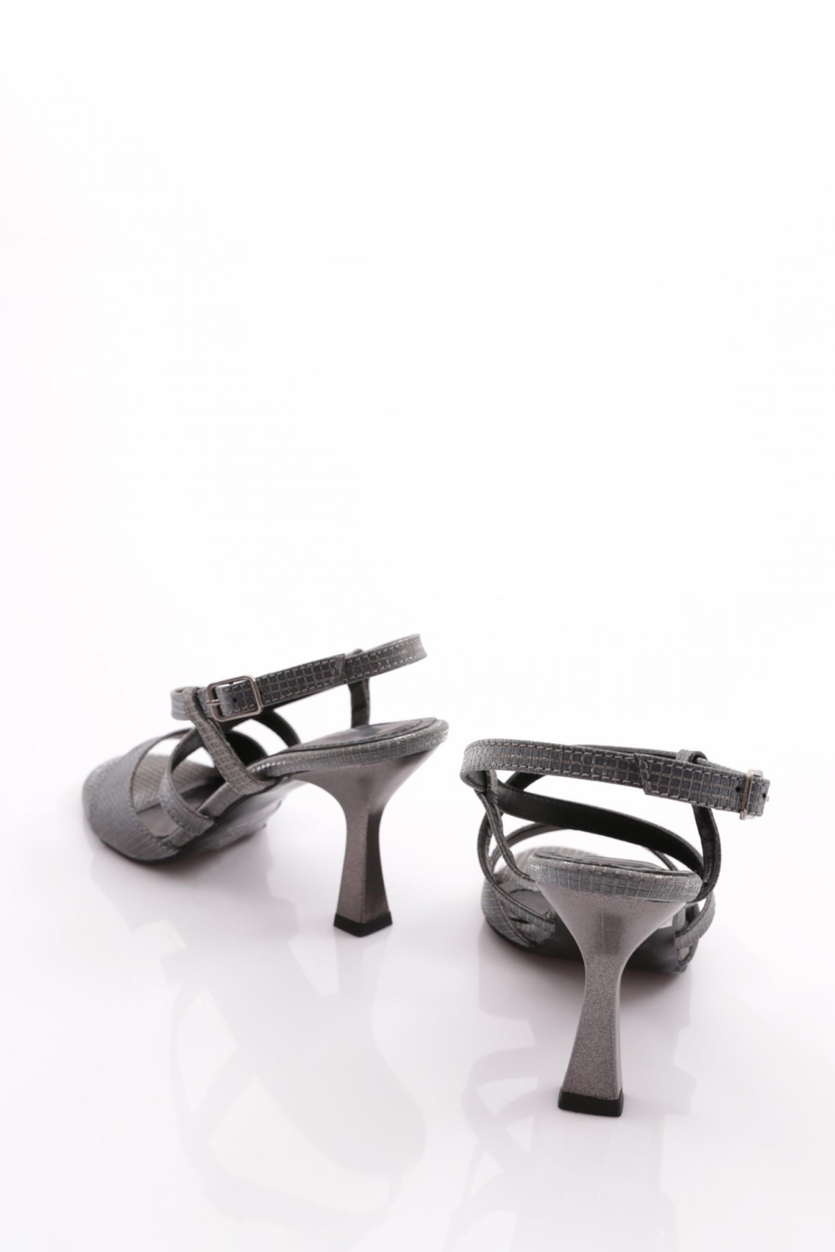 916 Kadin Arkadan Bağlamali Topuklu Ayakkabi - Görsel 4