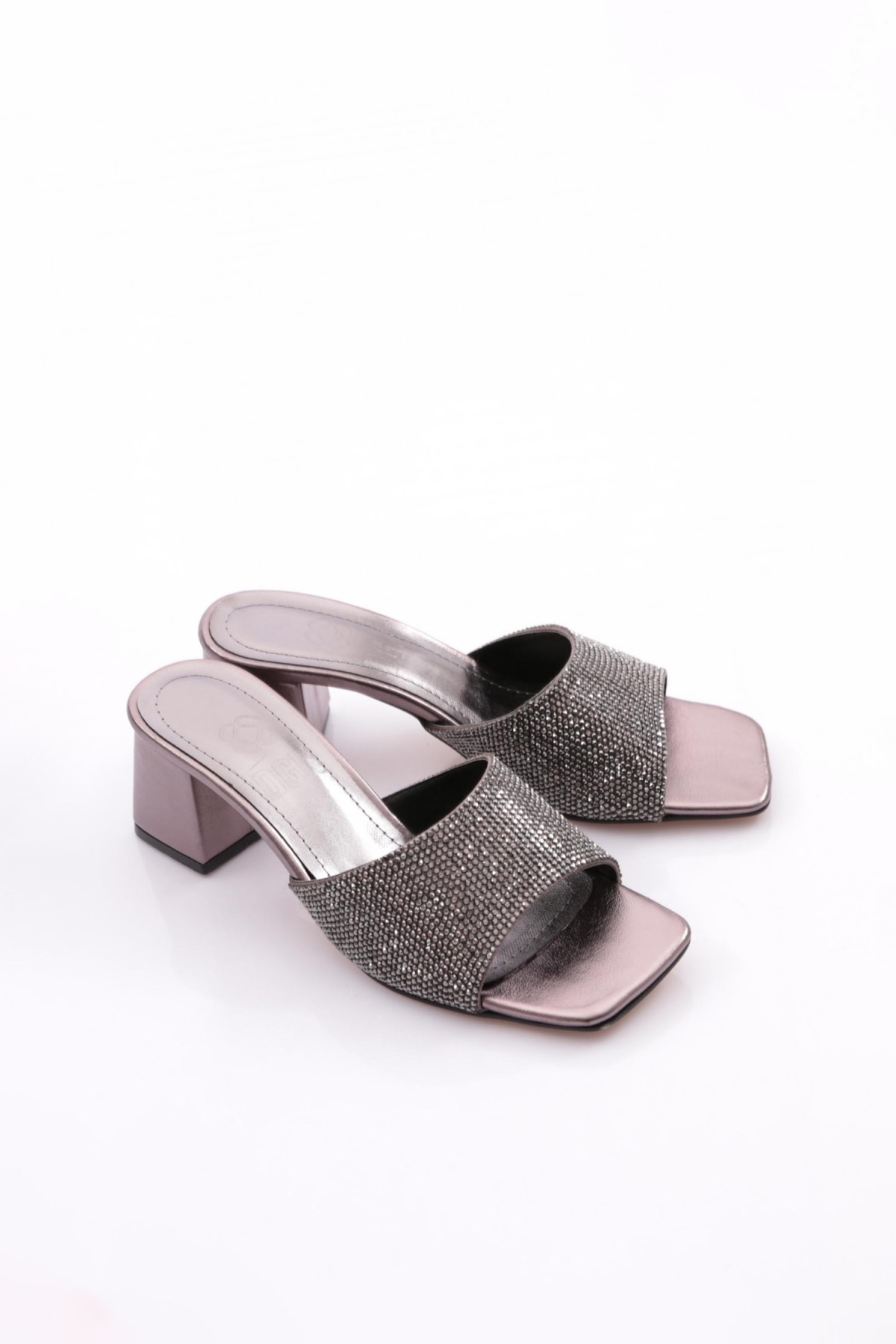 K1034 Kadin Kadeh Topuklu Taş Süslemeli Topuklu Terlik - Görsel 3
