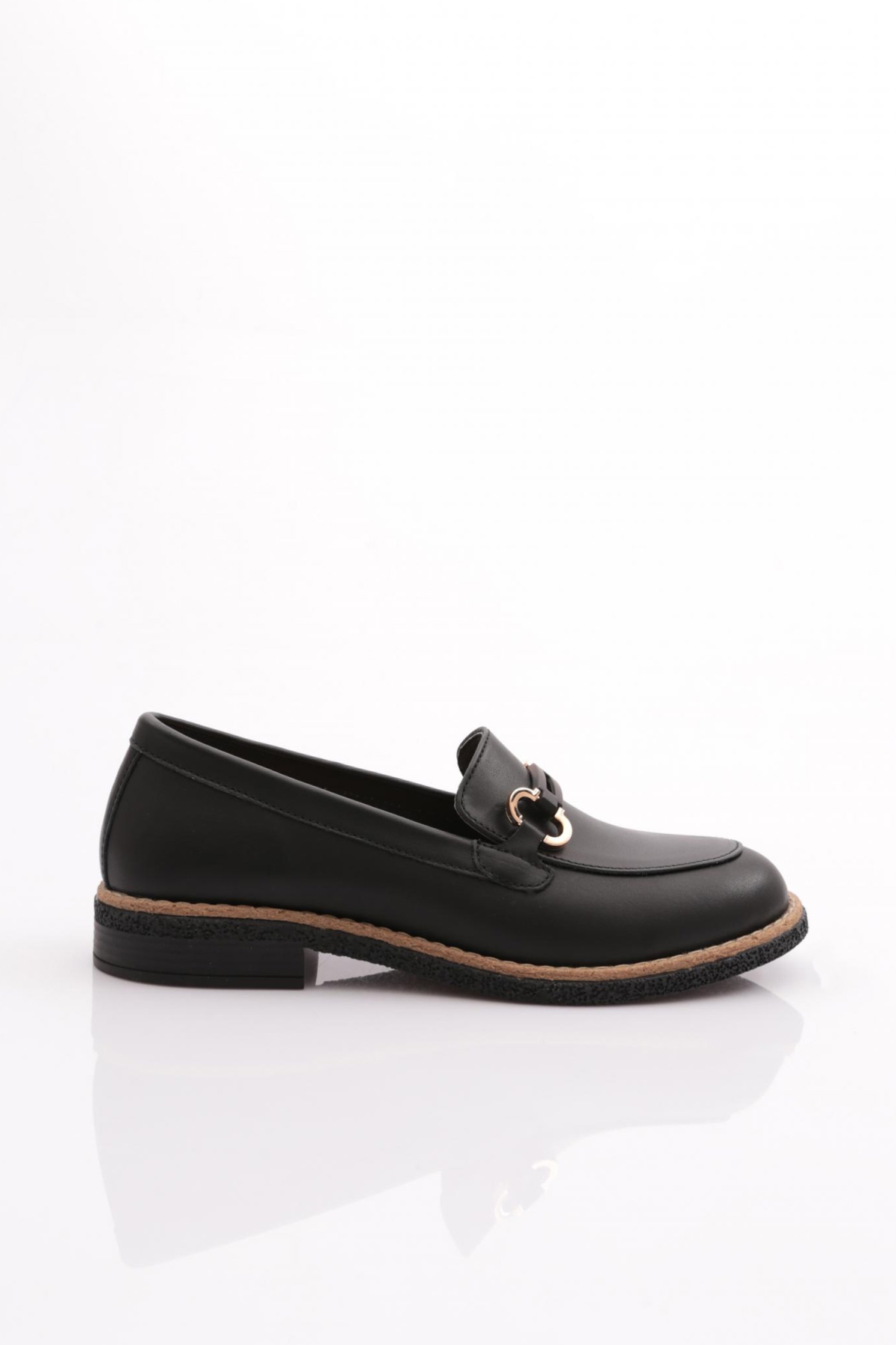 246 Kadin Loafer Ayakkabi