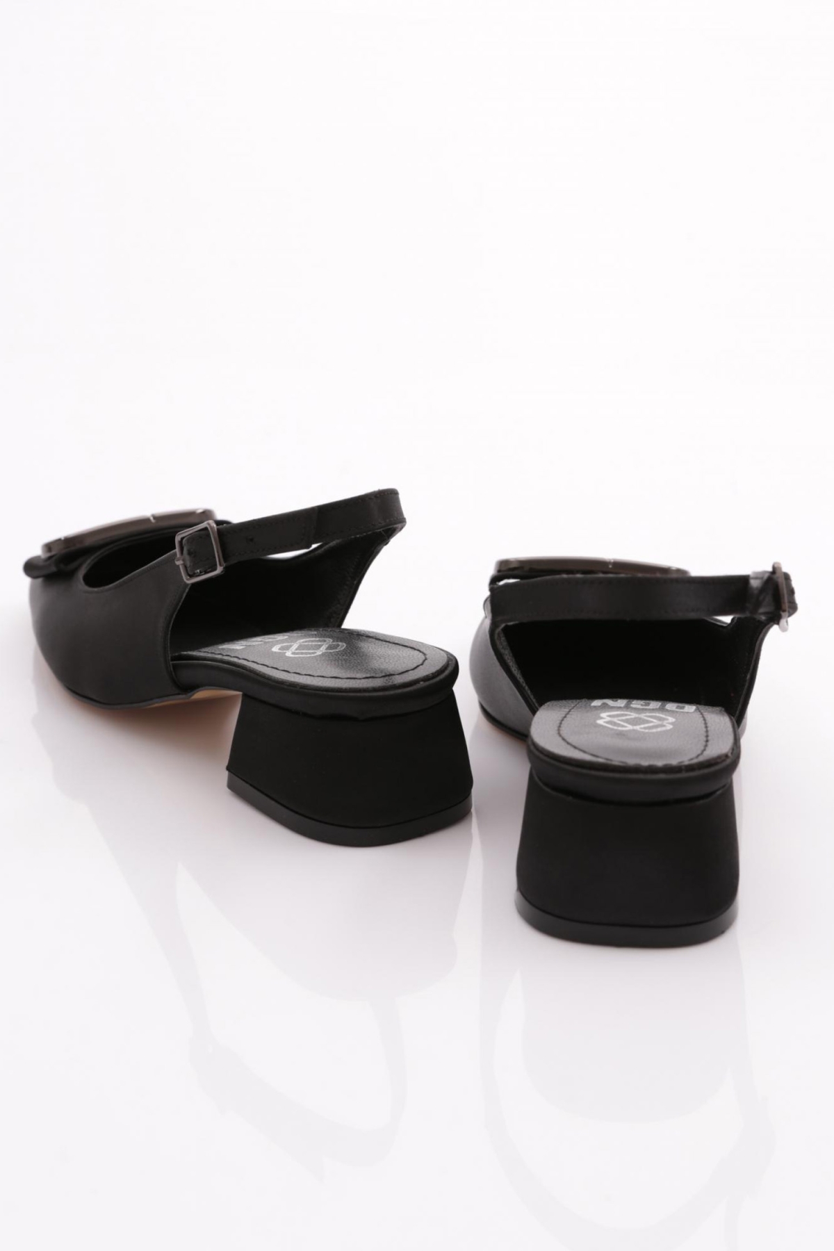 Y335 Kadin Arkasi Açik Topuklu Ayakkabi - Görsel 4