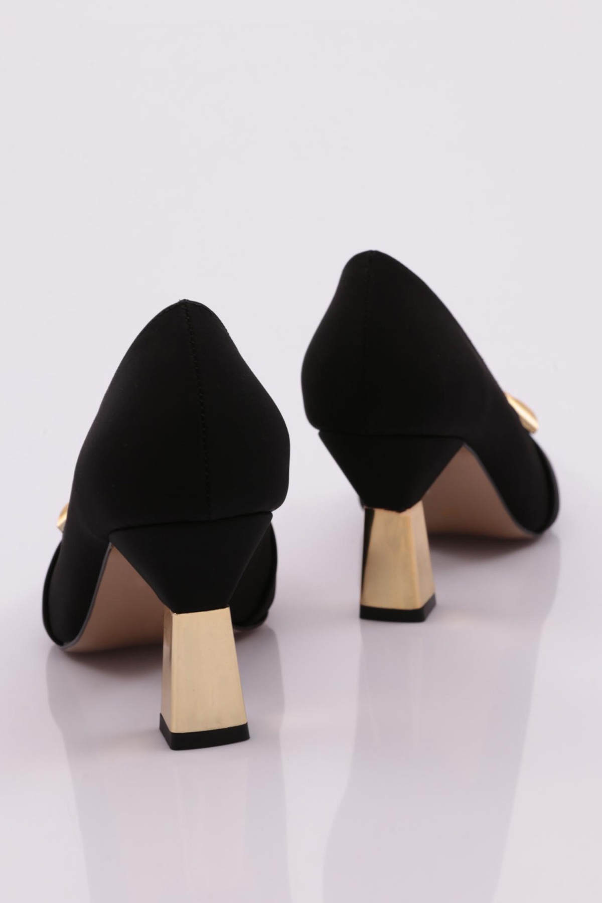 30905 Kadin Üçgen Taşli Topuklu Ayakkabi - Görsel 4