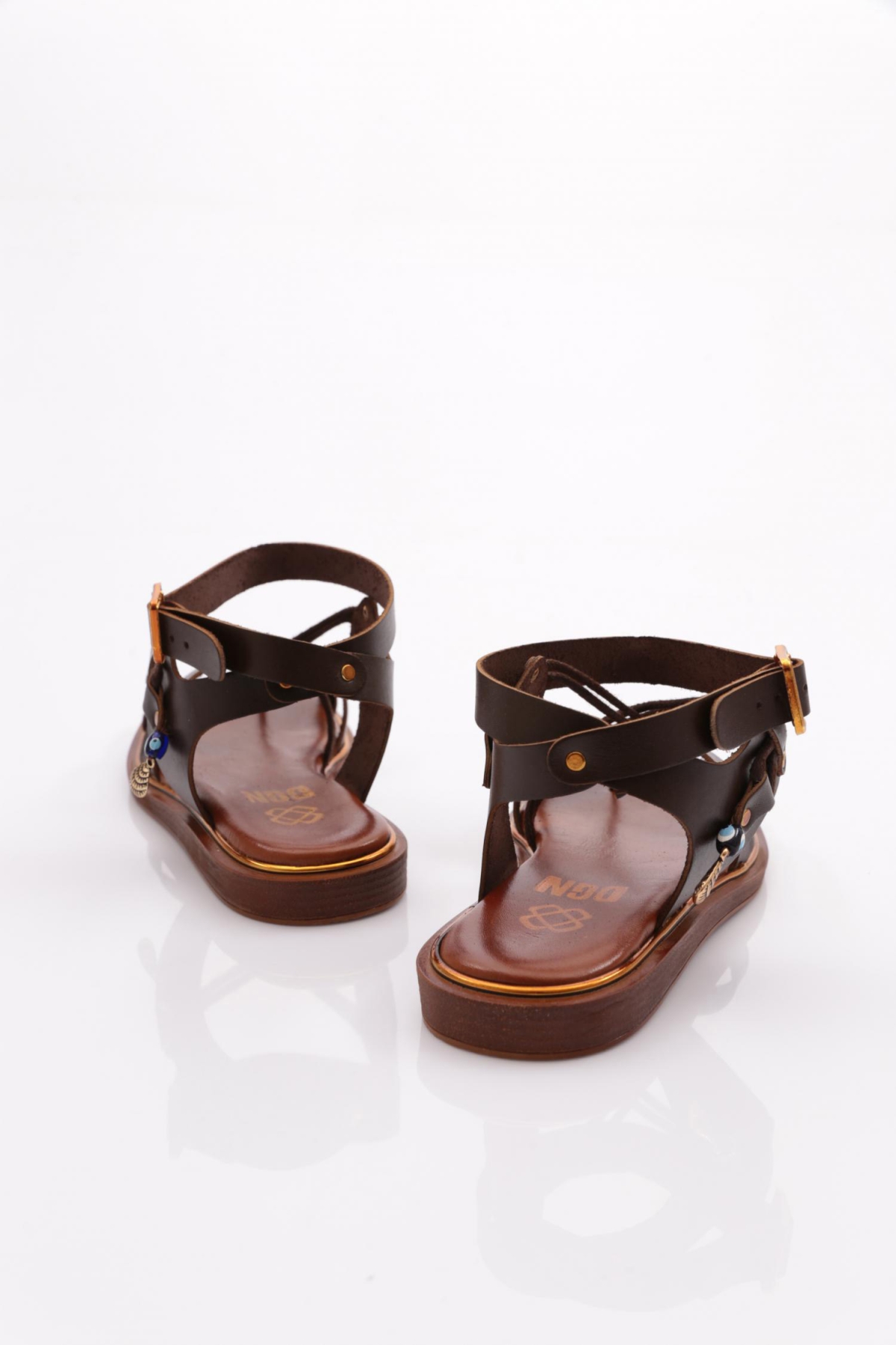 310 Kadin Parmak Arasi Yani Boncuklu Sandalet - Görsel 4