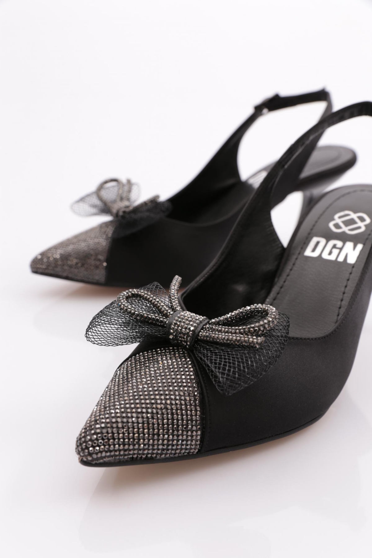 K929 Kadin Sivri Burun Kurdela Detayli Topuklu Ayakkabi - Görsel 5