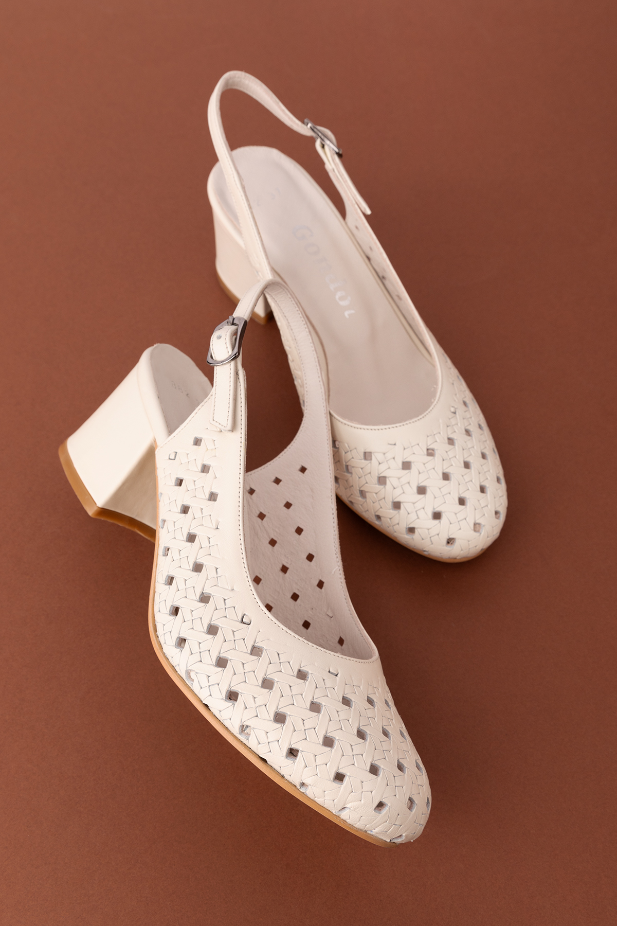 Gondol Hakiki Deri Lazer Kesim Şık Topuklu Ayakkabı şhn.882 - Görsel 3