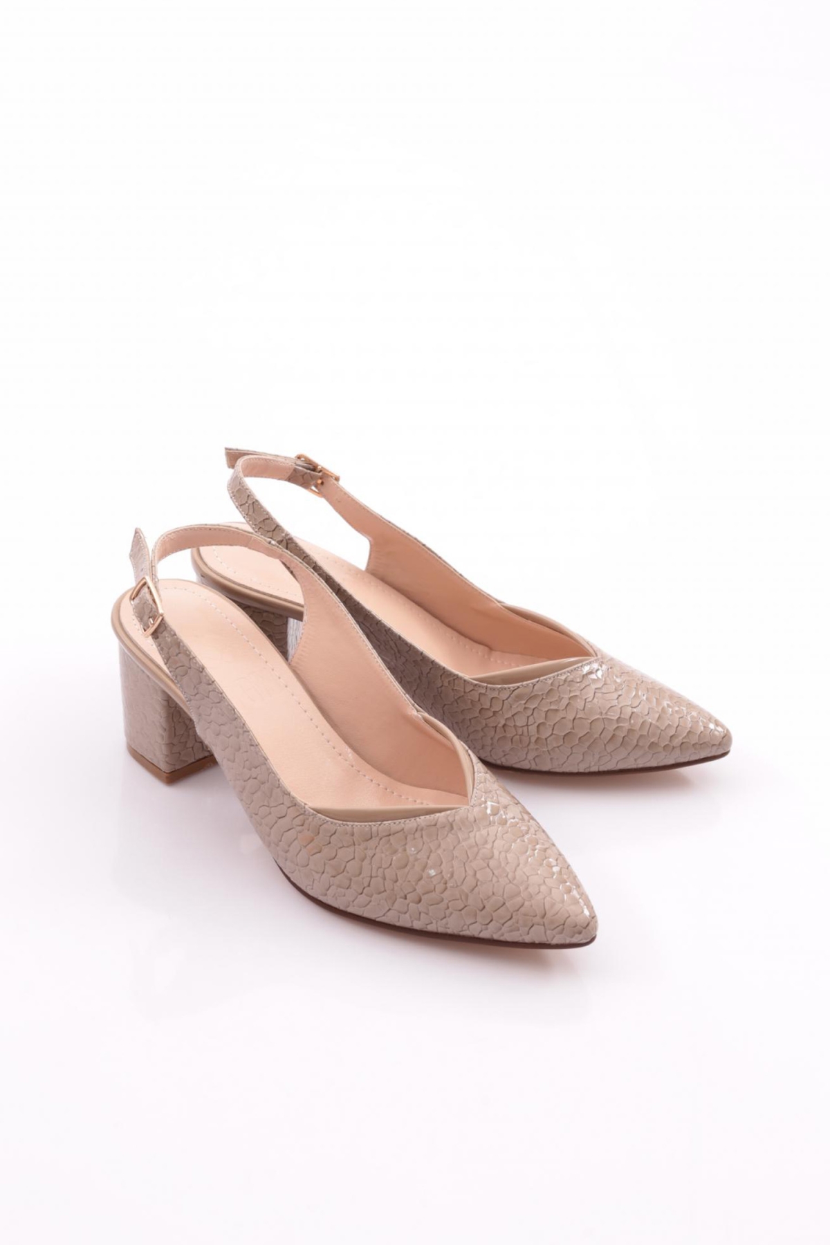 K600 Kadin Arkasi Açik Sivri Burun Topuklu Ayakkabi - Görsel 3
