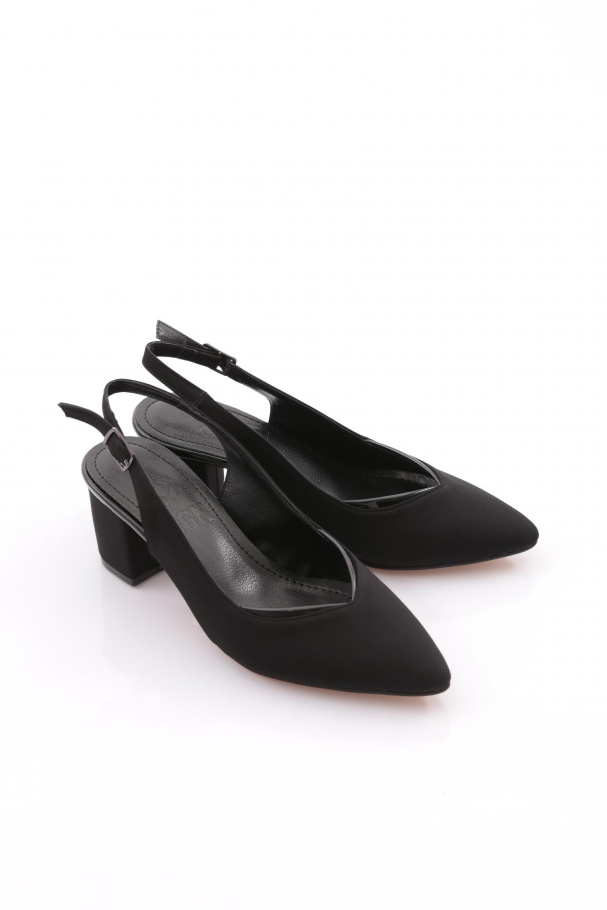 K600 Kadin Arkasi Açik Sivri Burun Topuklu Ayakkabi - Görsel 3