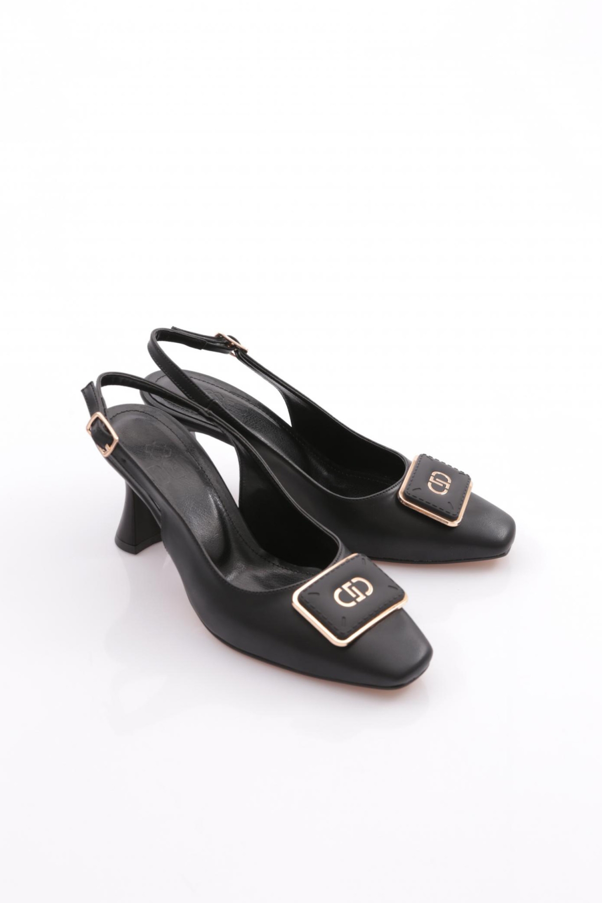 24233 Kadin Arkasi Açik Topuklu Ayakkabi - Görsel 3