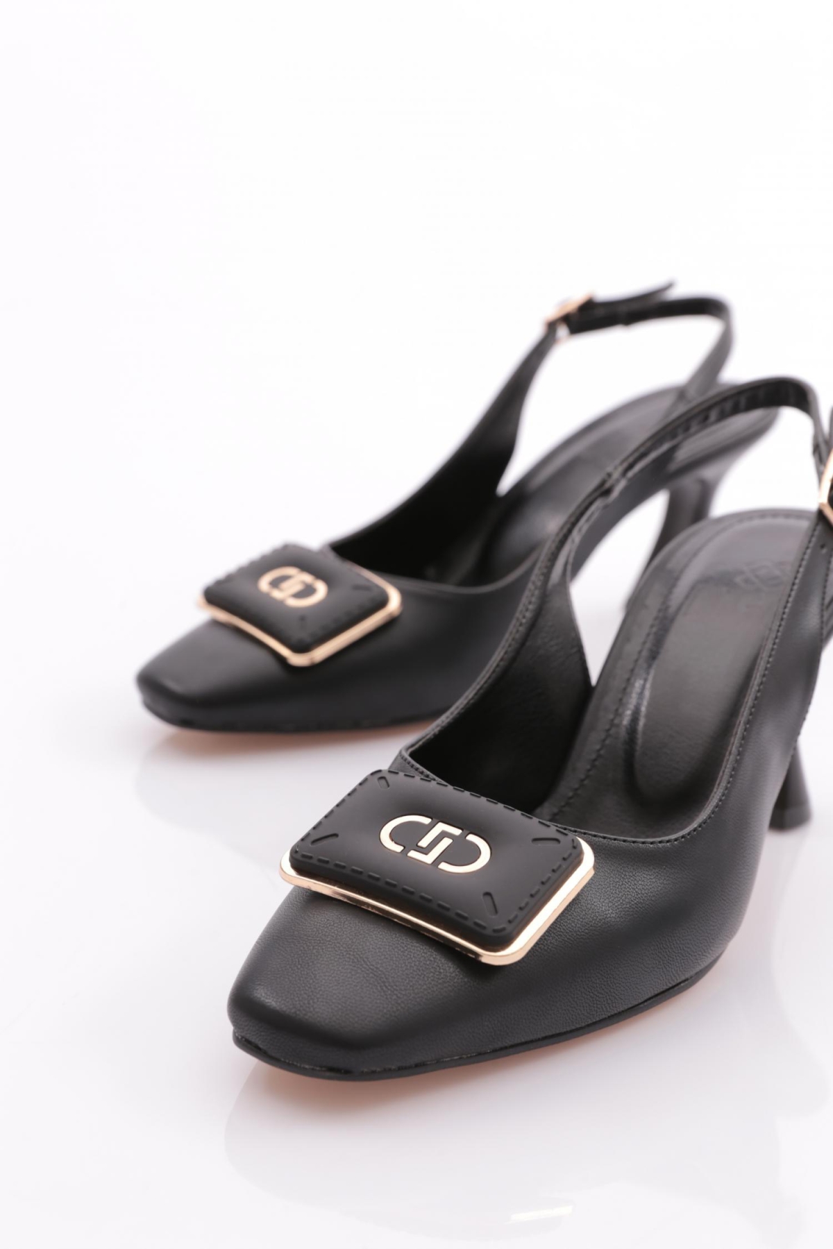 24233 Kadin Arkasi Açik Topuklu Ayakkabi - Görsel 5