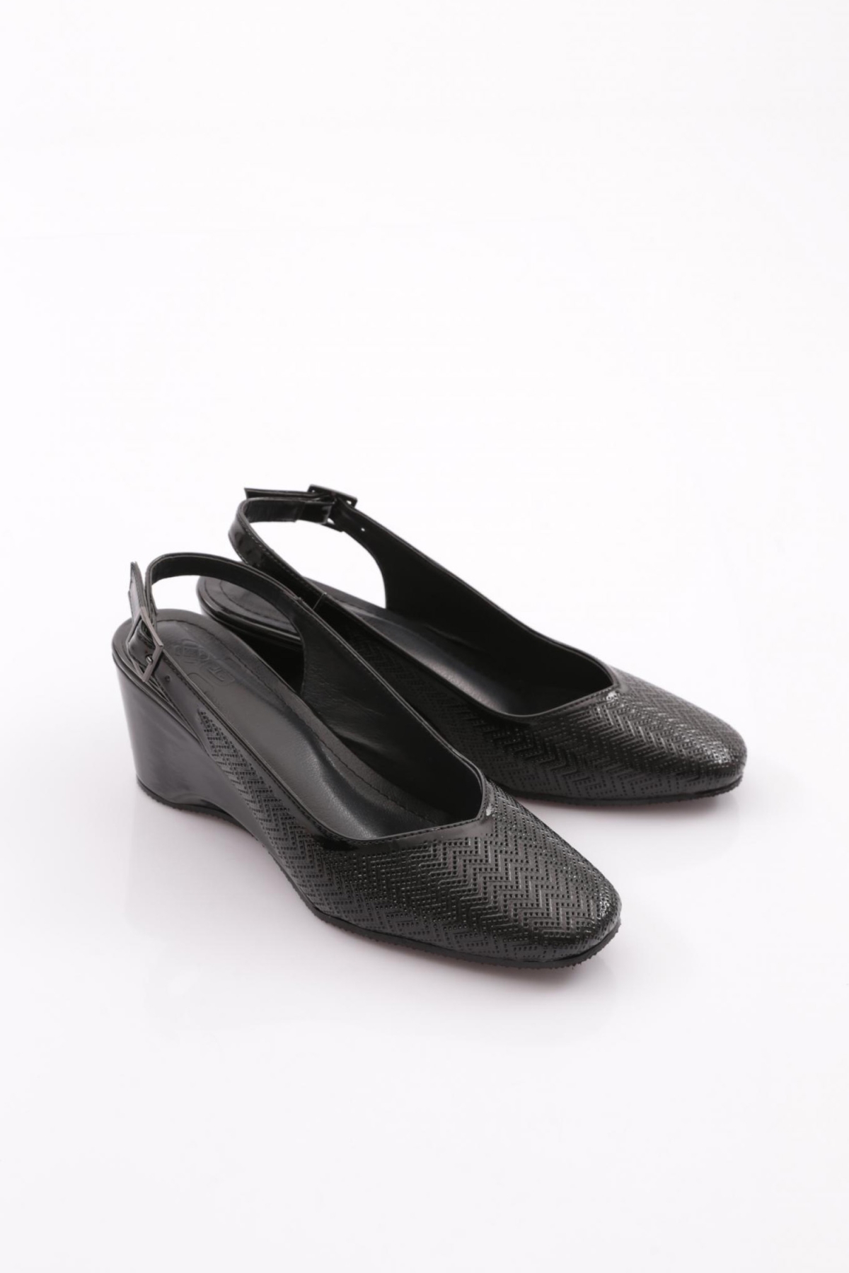 24315 Kadin Topuklu Ayakkabi - Görsel 3
