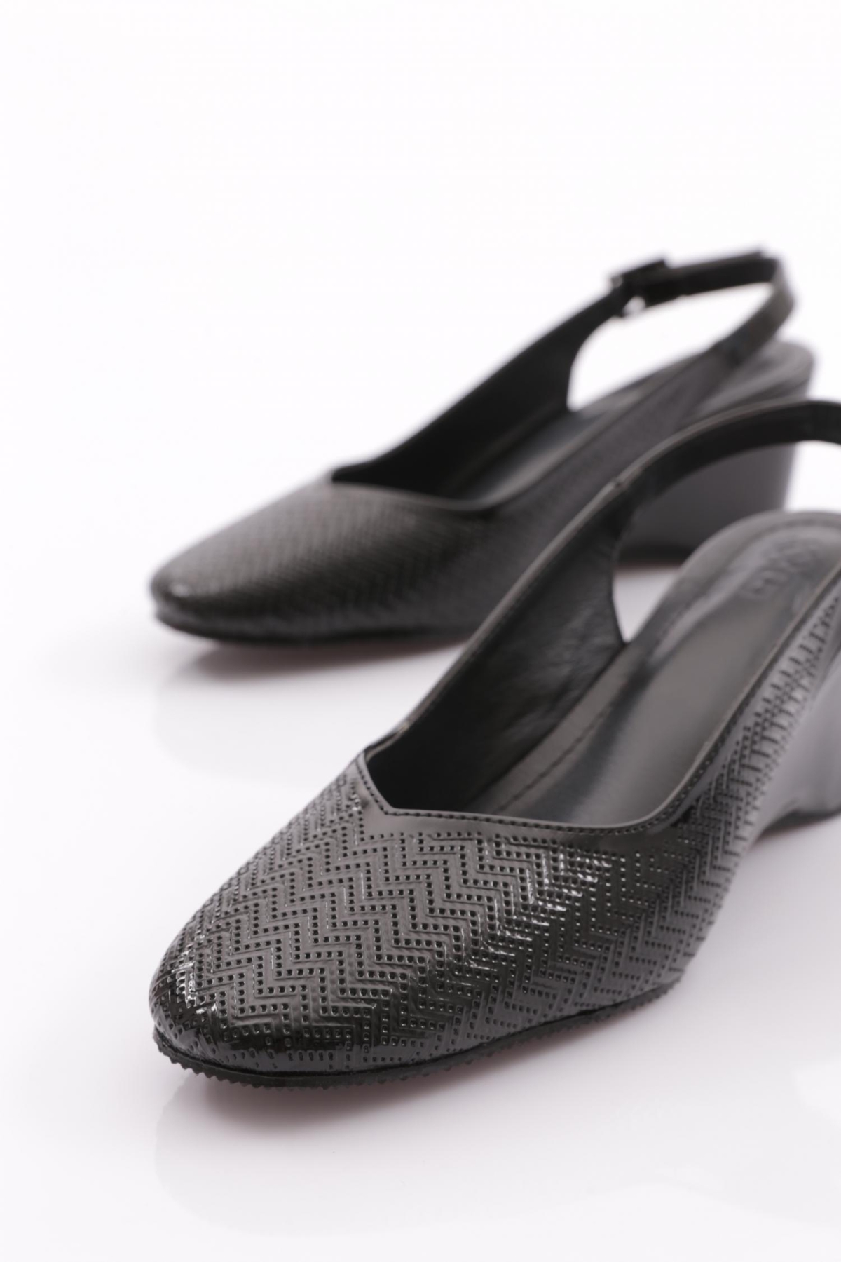 24315 Kadin Topuklu Ayakkabi - Görsel 5
