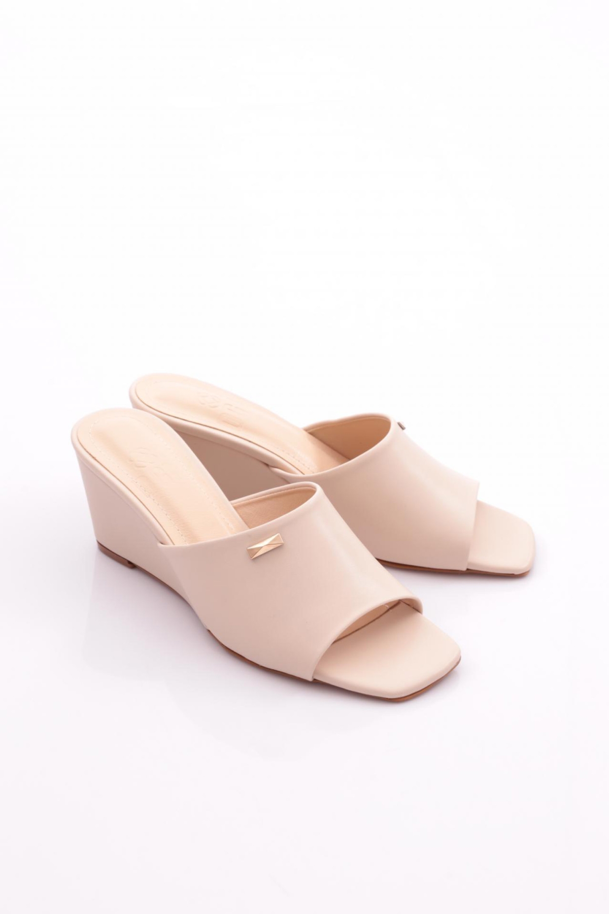 24347 Kadin Dolgu Topuklu Terlik - Görsel 3