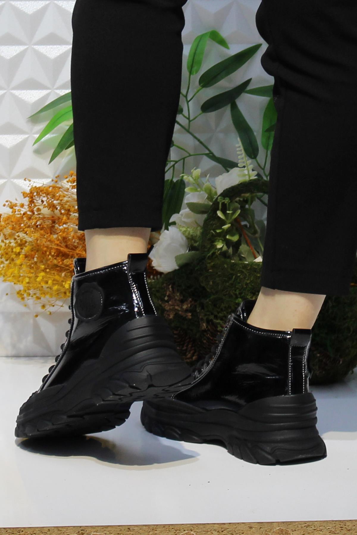 24K311-4 Siyah Rugan Orijinal Ürün Yumuşak Esnek Kaymaz Taban Kadın Bot - Görsel 5