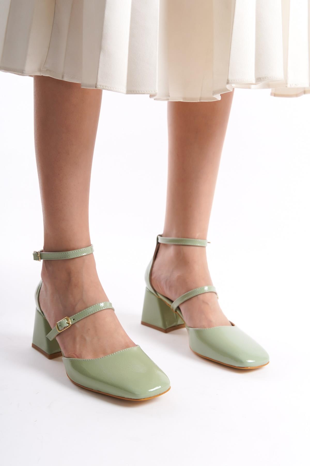 Sigva Mary Jane Yazlık Mint Yeşili Rugan Kalın Topuklu Bantlı Ayakkabı - Görsel 4