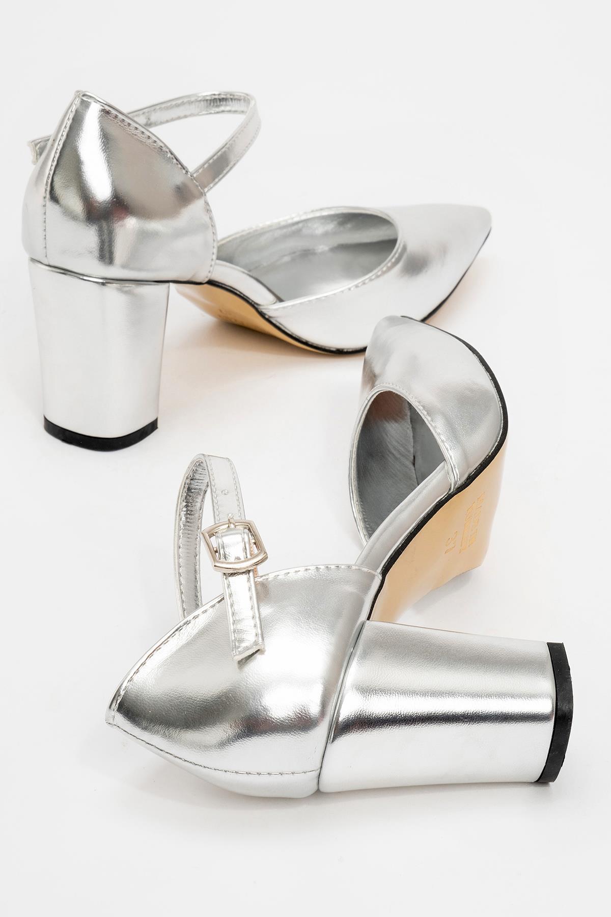 Kadın Tokalı Topuklu Ayakabı GÜMÜŞ METALİK - Görsel 3