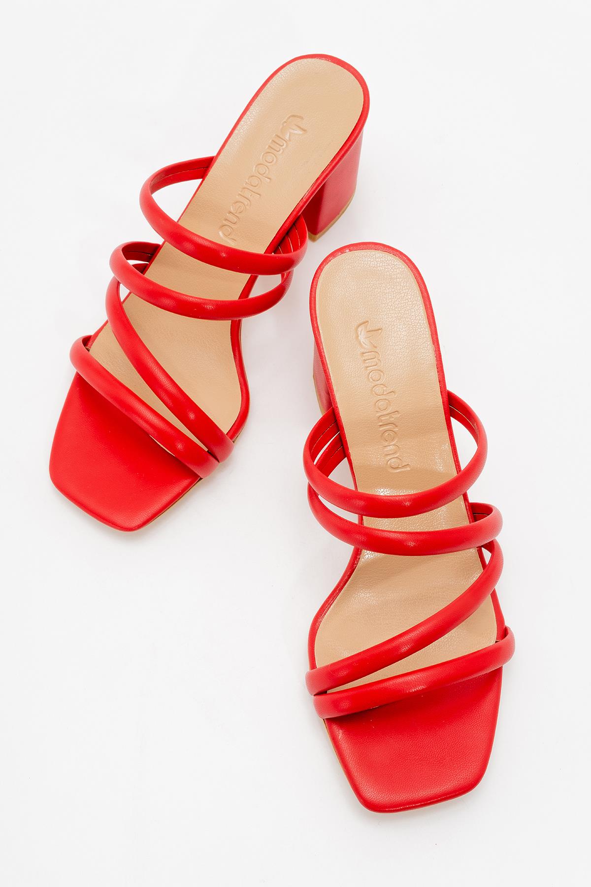 Kadın Küt Burunlu KIRMIZI CİLT - Görsel 6