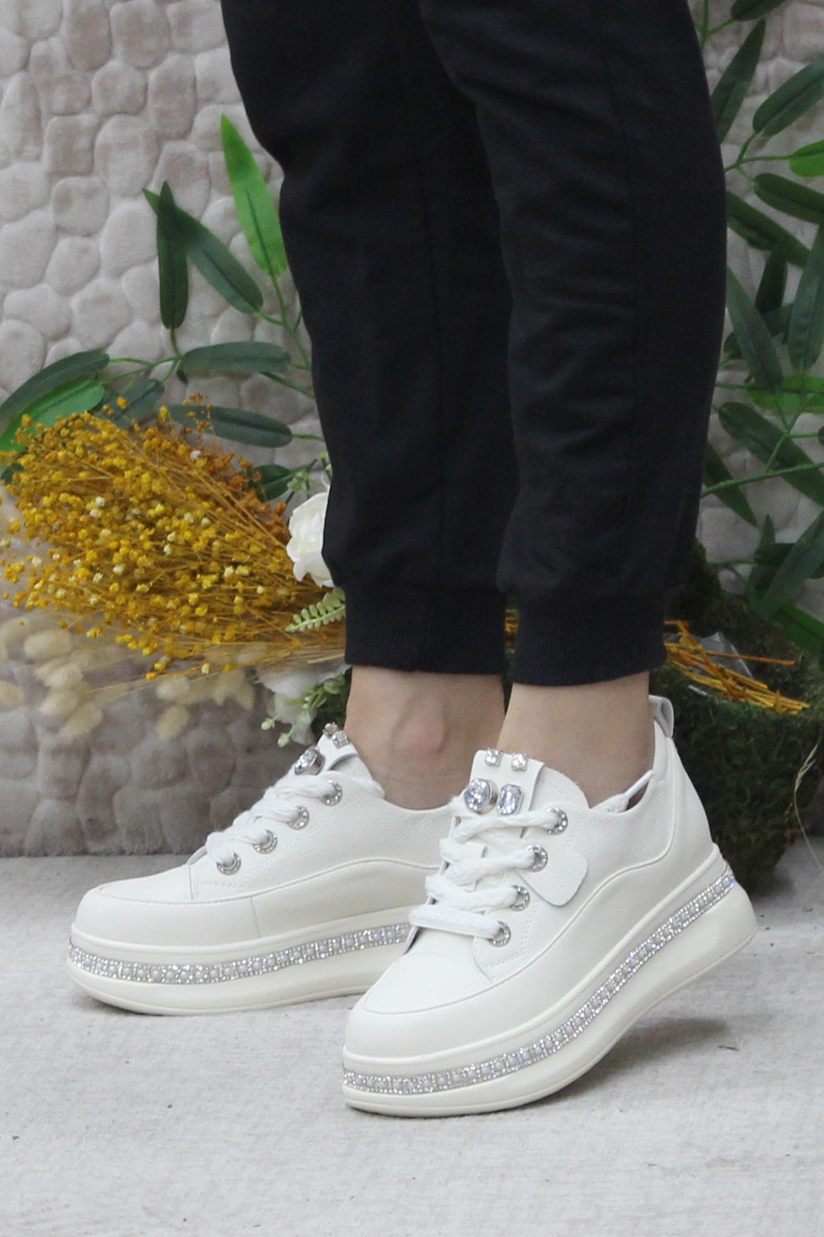 Guja 24K308-1 Bej Taş Detaylı Kalın Taban Casual Kadın Ayakkabı - Görsel 4