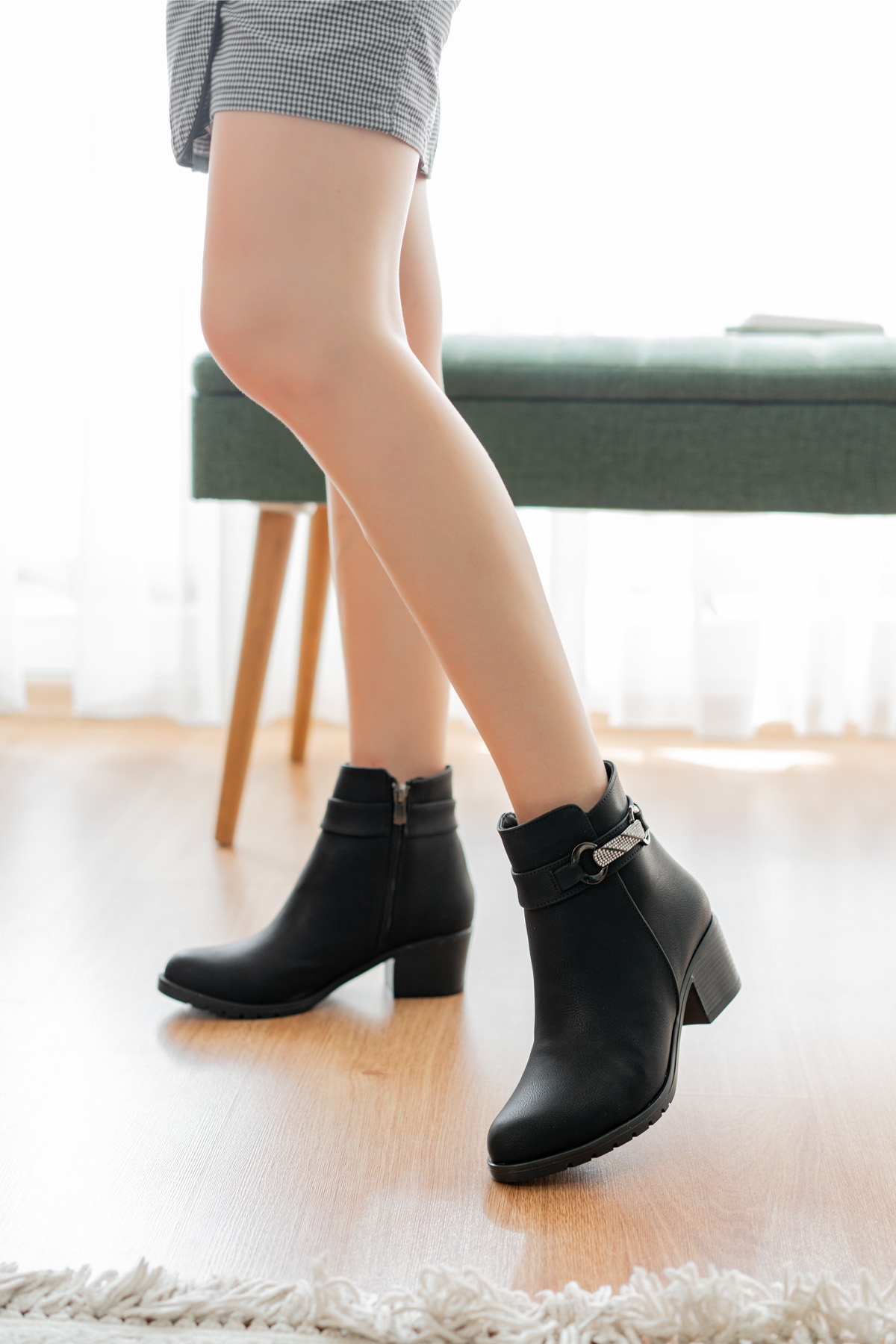 Just Siyah Yanı Taş Tokalı (5 cm Topuklu ) Yuvarlak Burun Topuklu Bot - Görsel 5