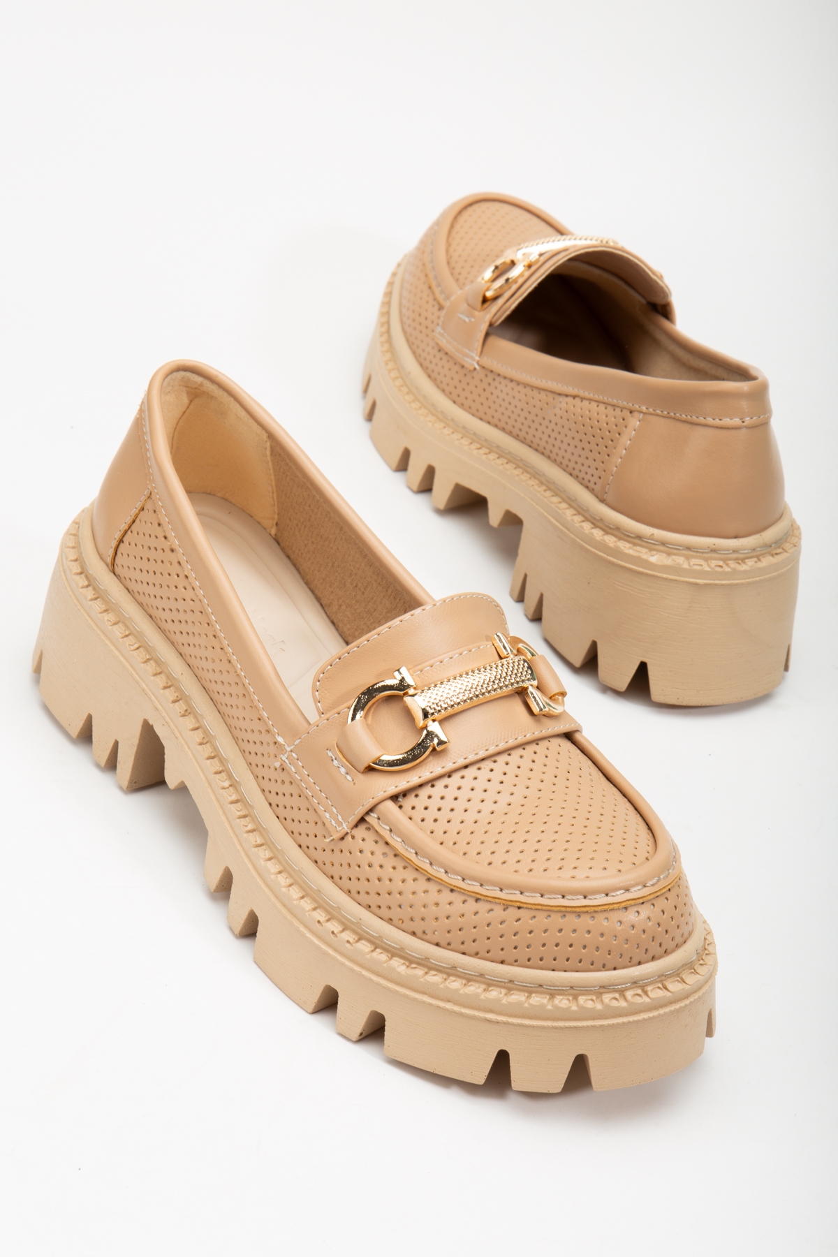 Kadın Nude Cilt Rahat Kalıp Önü Tokalı Kalın Taban Loafer - Görsel 3