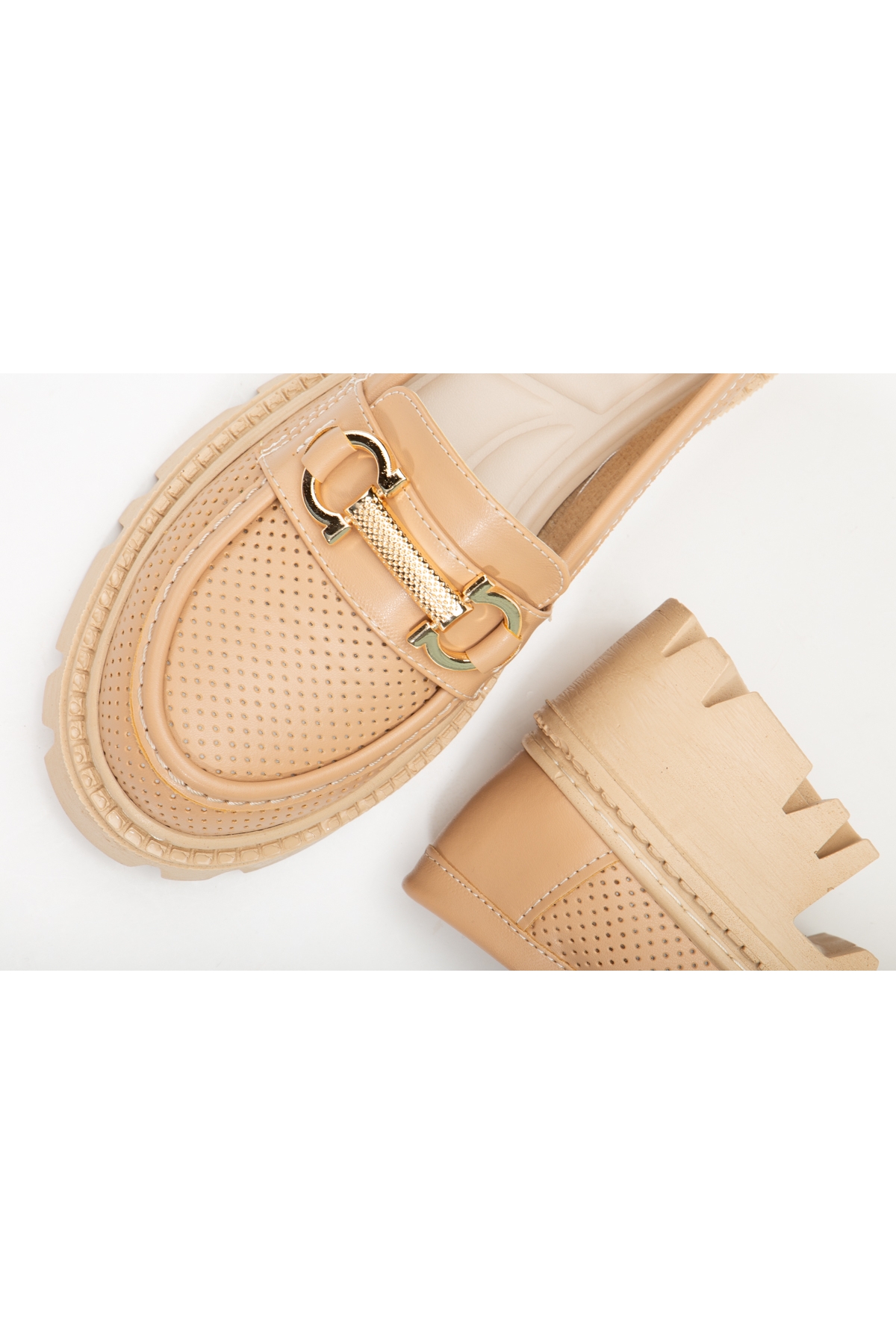 Kadın Nude Cilt Rahat Kalıp Önü Tokalı Kalın Taban Loafer - Görsel 5