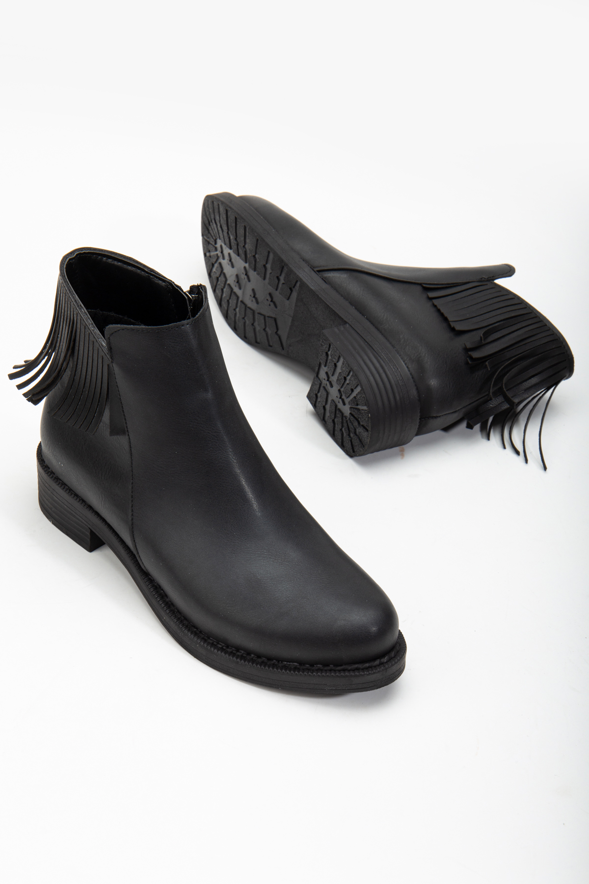 Kadın Siyah Cilt Termo Taban Püskül Detaylı Fermuarlı Kısa Topuklu Bot - Görsel 4