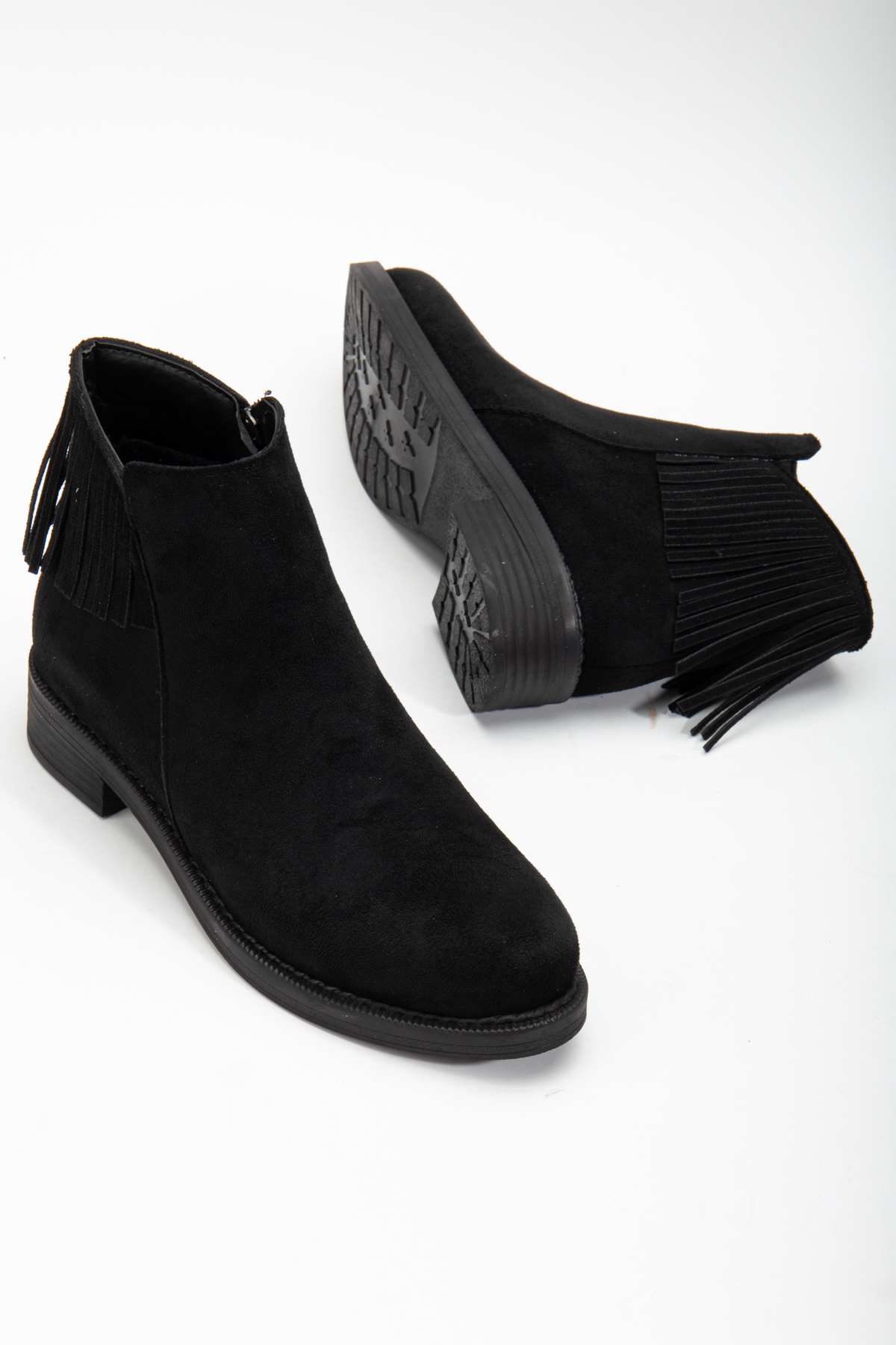 Kadın Siyah Süet Termo Taban Püskül Detaylı Fermuarlı Kısa Topuklu Bot - Görsel 4