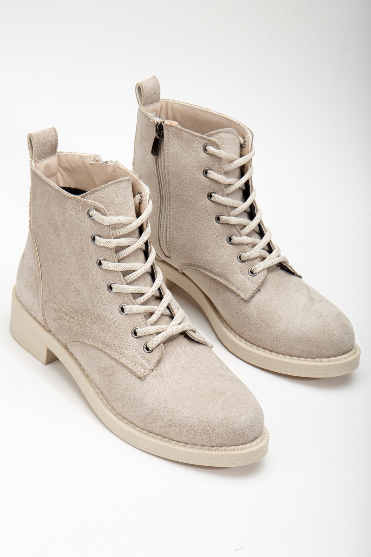 Kadın Ten Süet Termo Taban Bağcıklı ve Fermuarlı Kısa Topuklu Bot - Görsel 4