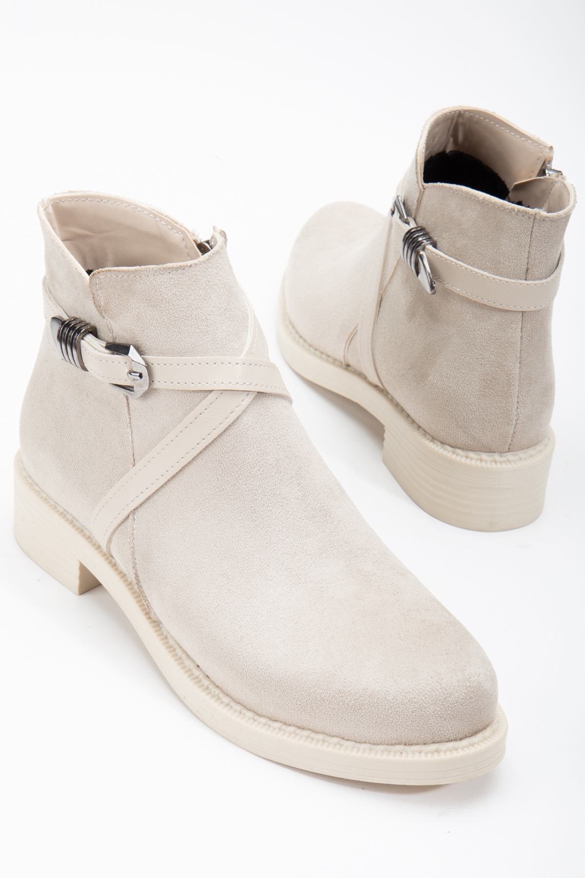 Kadın Ten Süet Termo Taban Çapraz Bantlı Tokalı Fermuarlı Kısa Topuklu Bot - Görsel 4