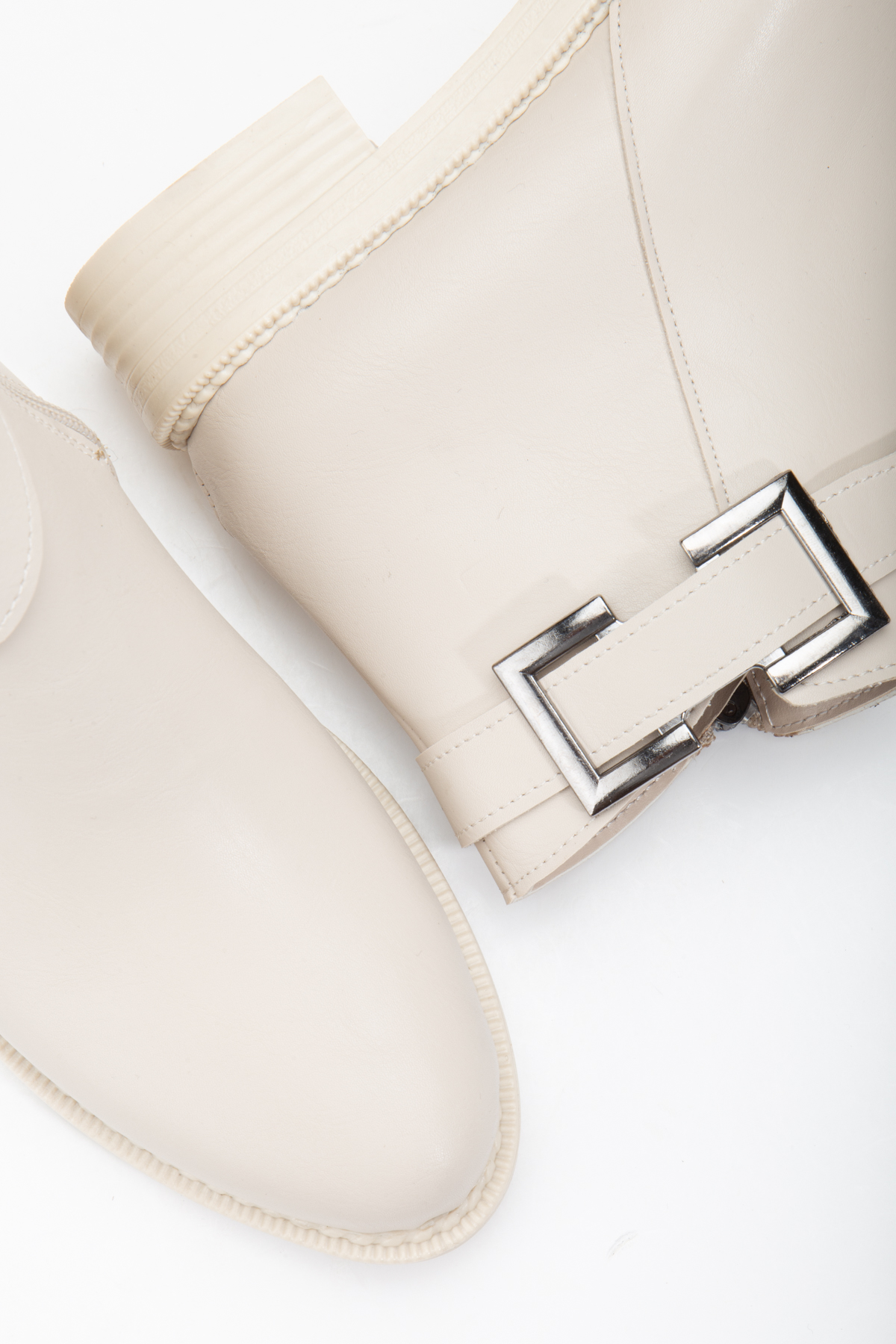 Kadın Ten Cilt Termo Taban Tokalı Fermuarlı Kısa Topuklu Bot - Görsel 4