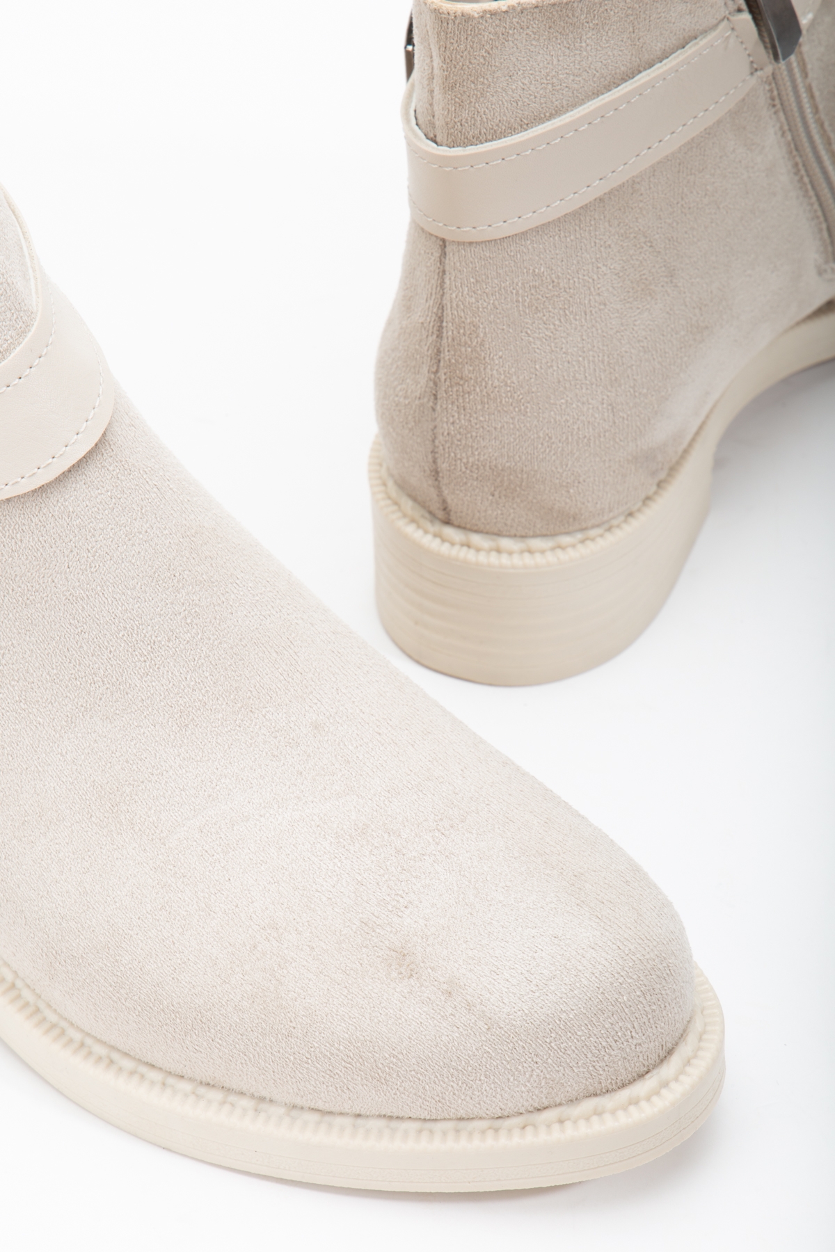 Kadın Ten Süet Termo Taban Tokalı Fermuarlı Kısa Topuklu Bot - Görsel 5