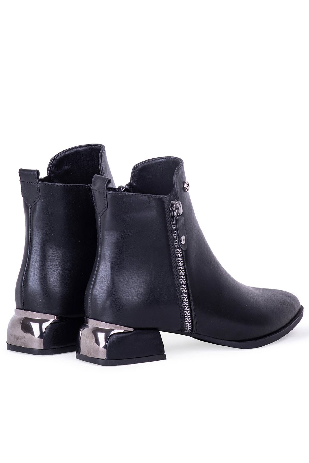Bilette Boyunda Kadın Klasik Bot Siyah Cilt - Görsel 4