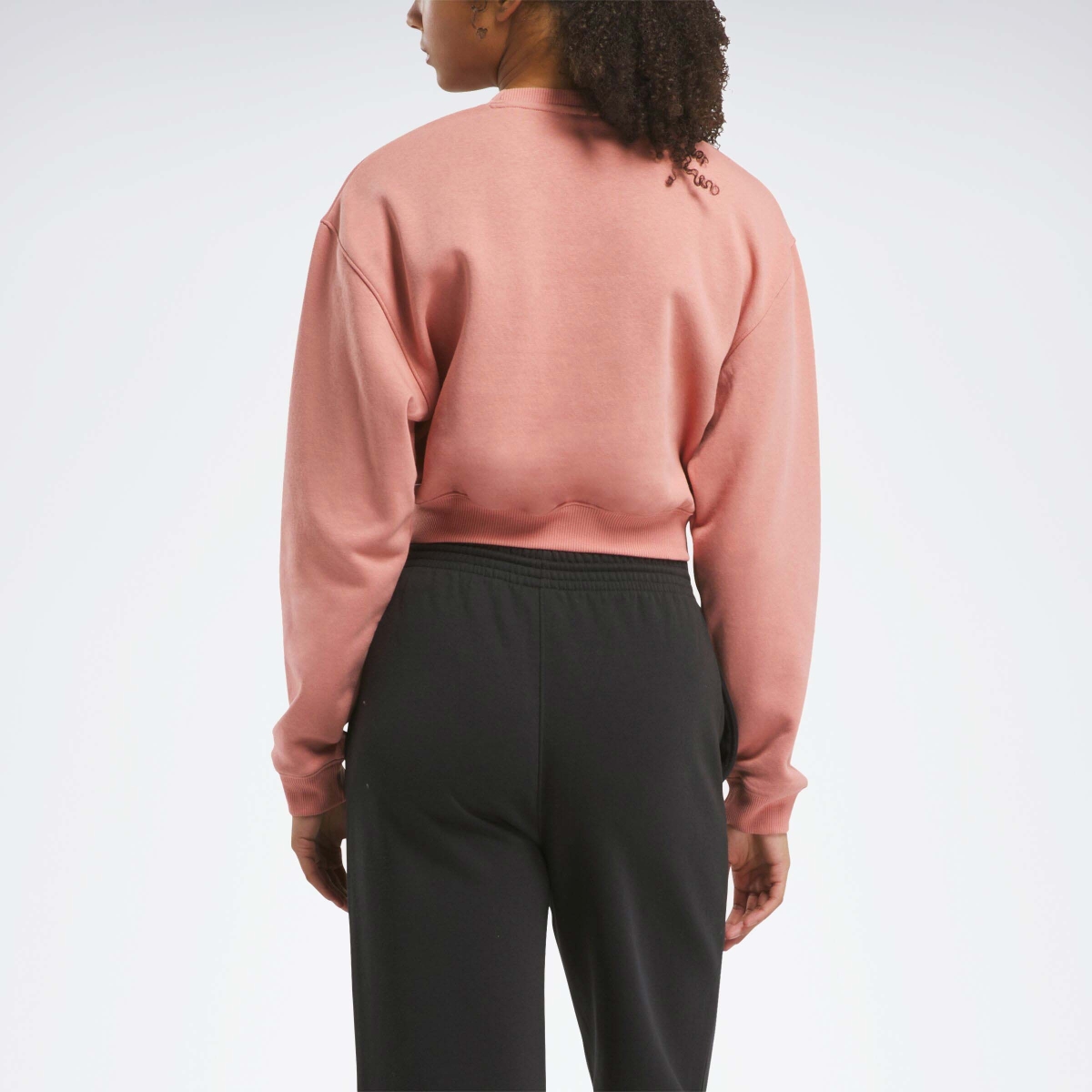 ae-vector-layer-pembe-kadin-sweatshirt