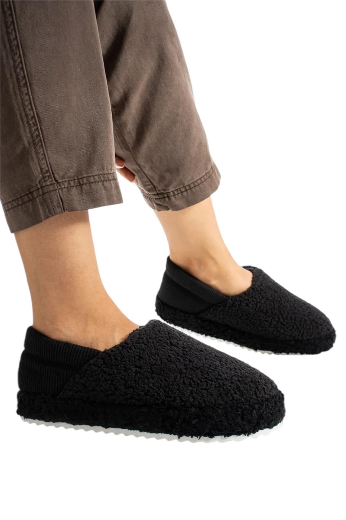 Kadın Lastikli Kaymaz Taban Peluş Havlu Kumaş Ev Ayakkabısı Panduf SİYAH - Görsel 3