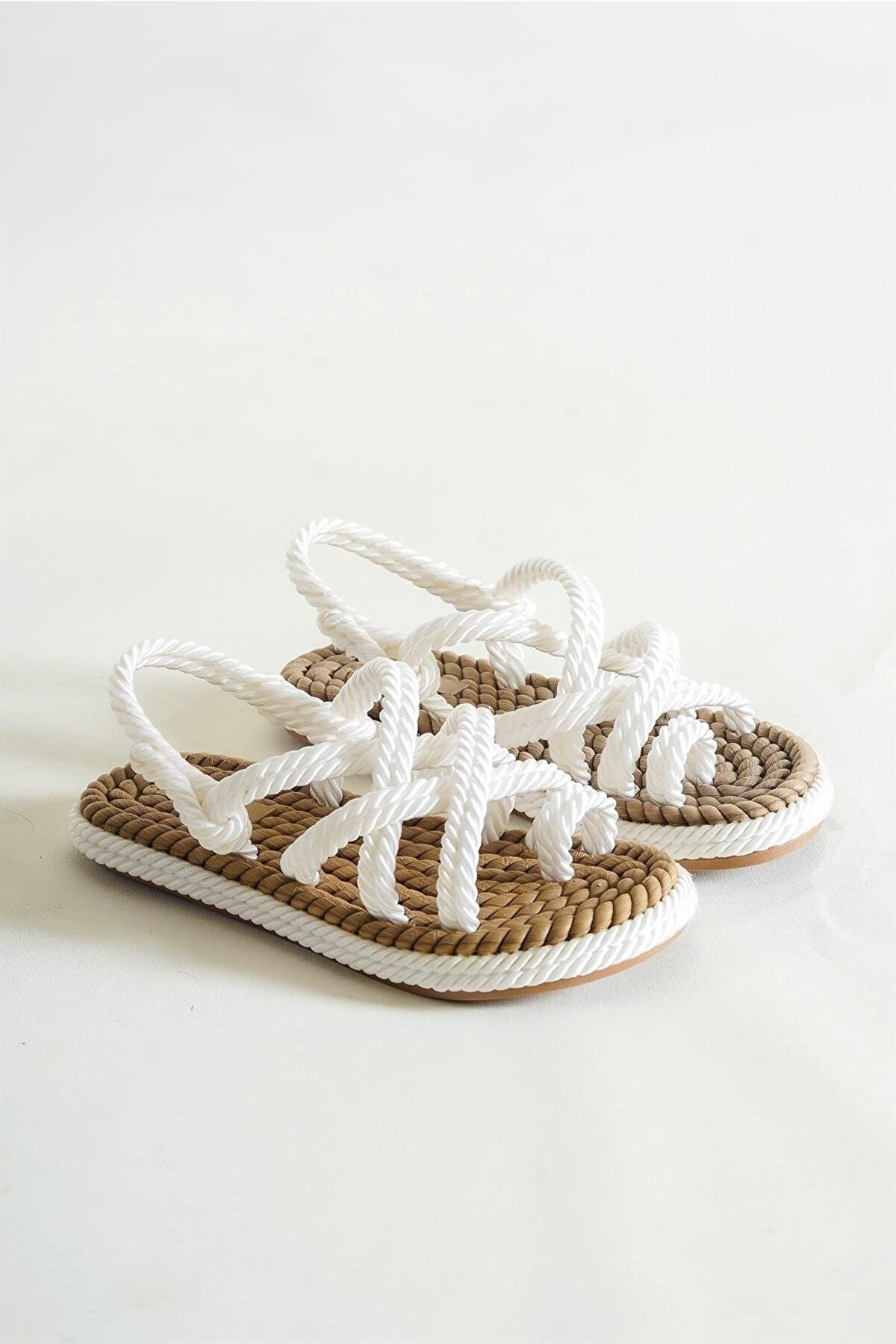 Artico Azuras Beyaz Çapraz Bantlı Halat Sandalet - Görsel 5