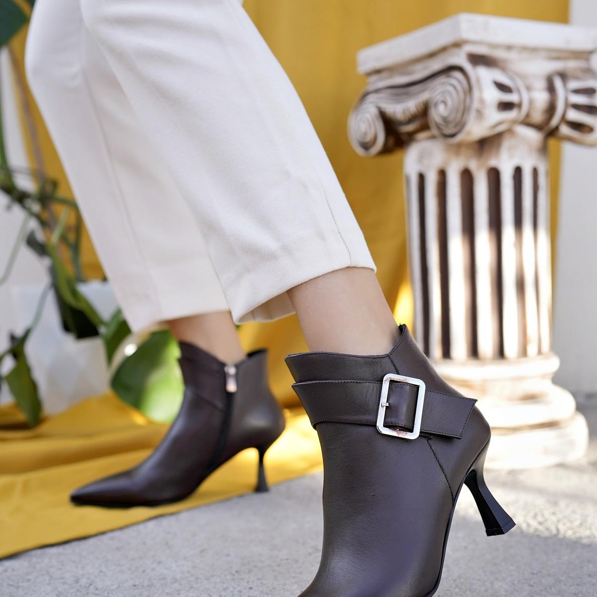 MONİCA Garantili Hakiki Deri Kemer ve Toka Detaylı Fermuarlı İnce Topuklu Kadın Bot - Görsel 4