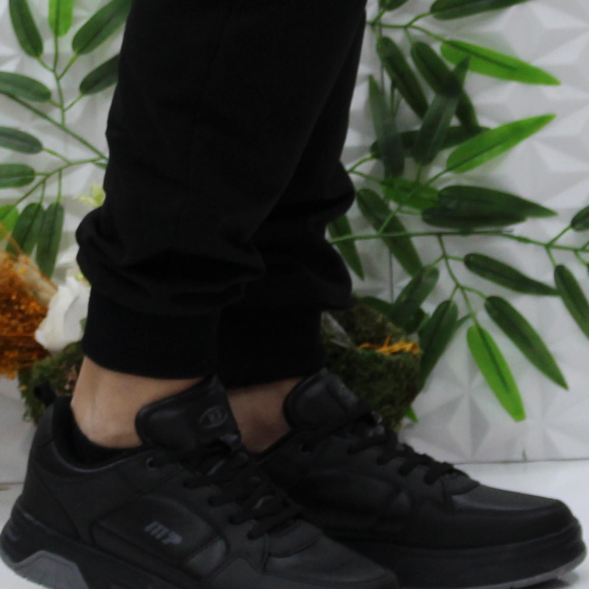 242 2056 Siyah Rahat Orijinal Ürün Sneaker Erkek Ayakkabı