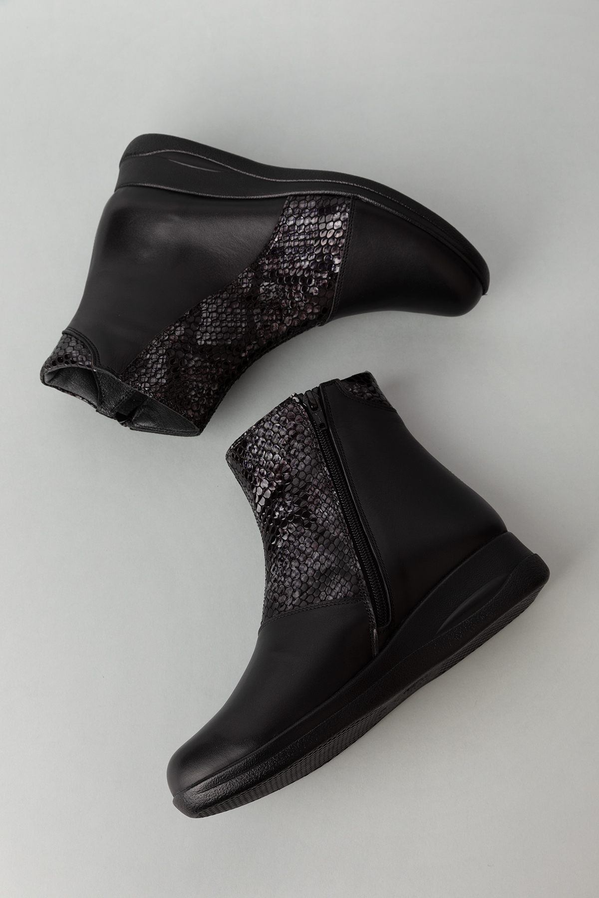 Gondol Kadın Hakiki Deri Yılan Detaylı Bot elnr.5912 - Görsel 6
