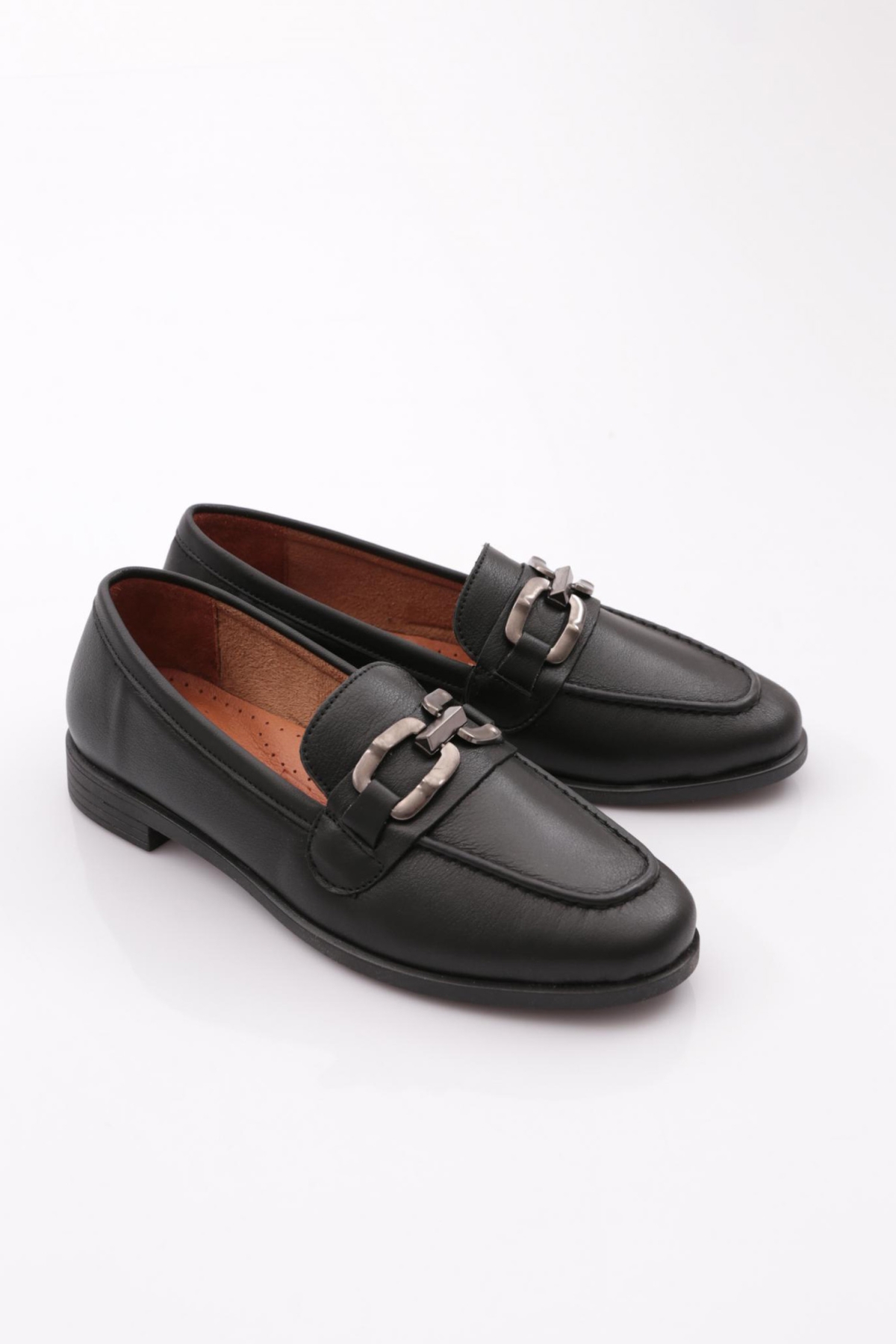 1851 Kadin Metal Aksesuarli Loafer Ayakkabi - Görsel 3