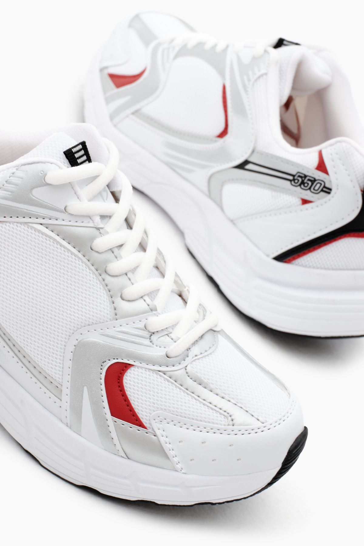Unisex Beyaz Kırmızı Rahat Kalıp Faylon Taban Bağcıklı Spor Ayakkabı - Görsel 5