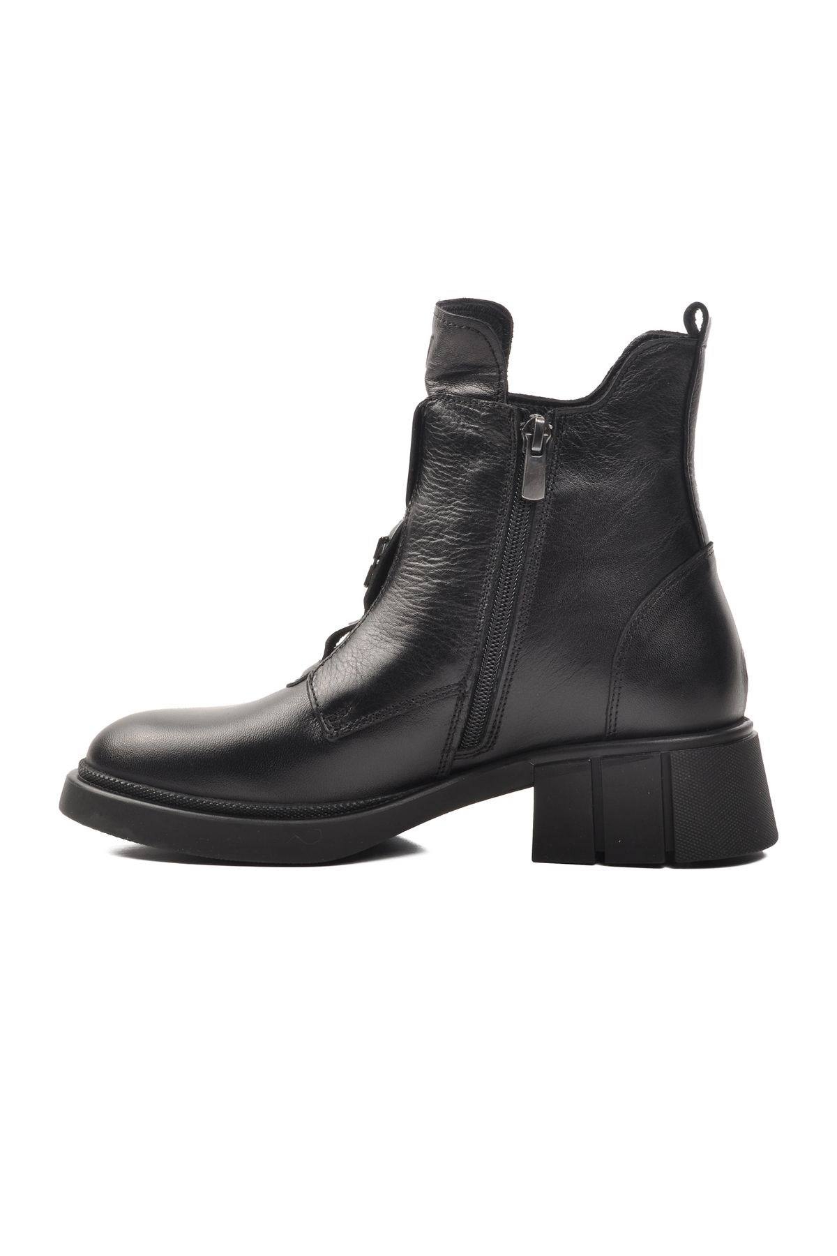9906 Siyah Kare Metal Aksesuarlı İçi Polarlı Hakiki Deri Kadın Bot - Görsel 4