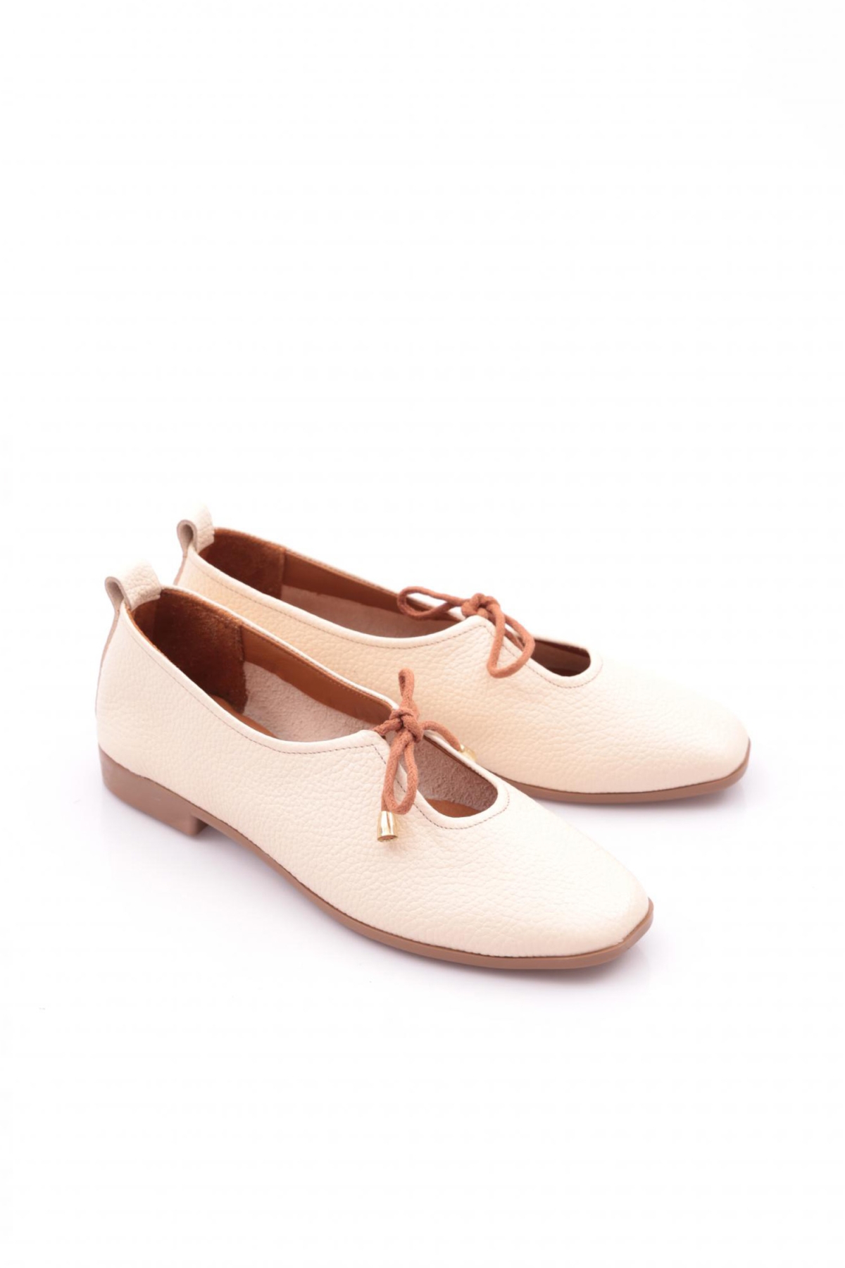 5018 Kadin Fiyonk Detayli Babet - Görsel 3