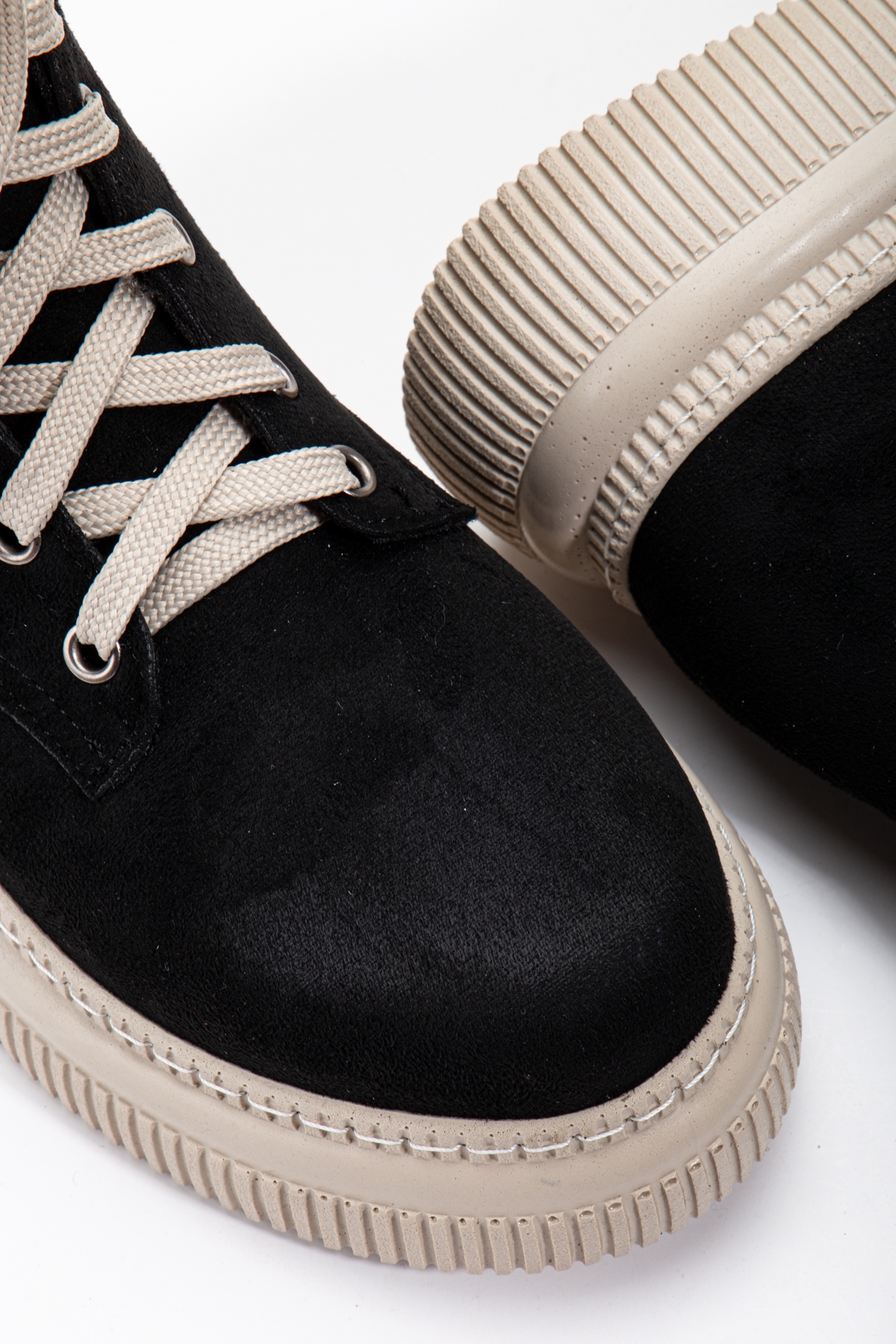 Kadın Siyah Süet Kalın Termo Taban Bağcklı ve Fermuarlı Bot - Görsel 5