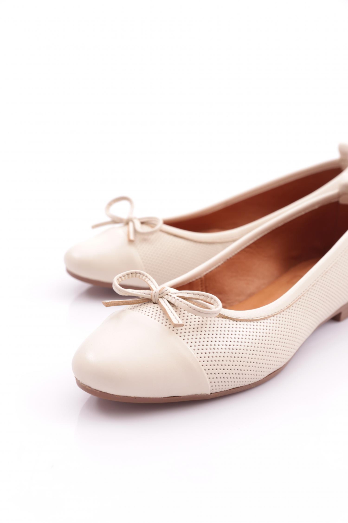 140 Kadin Fiyonk Detayli Babet - Görsel 5