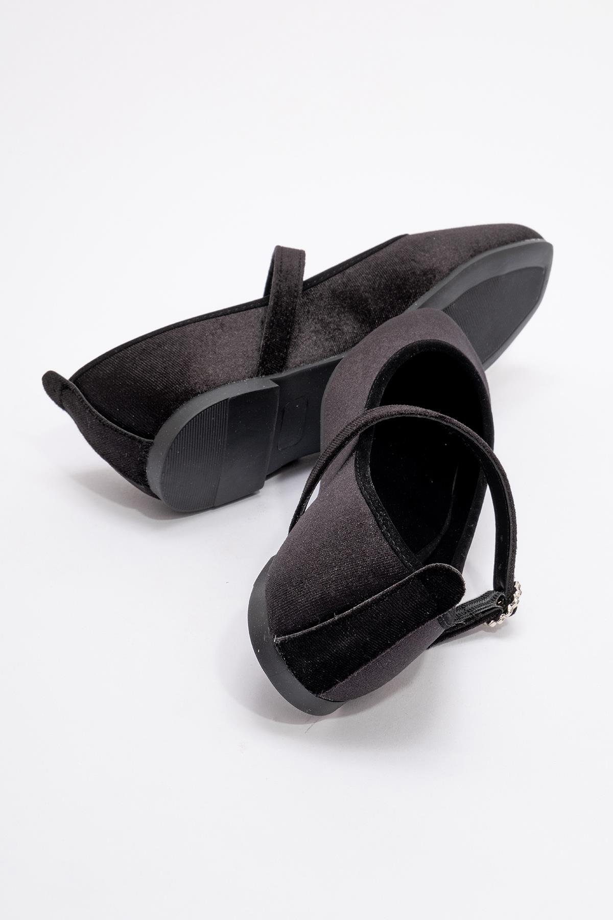 Kadın Kemerli Taşlı Küt Burunlu Babet SİYAH KADİFE - Görsel 5