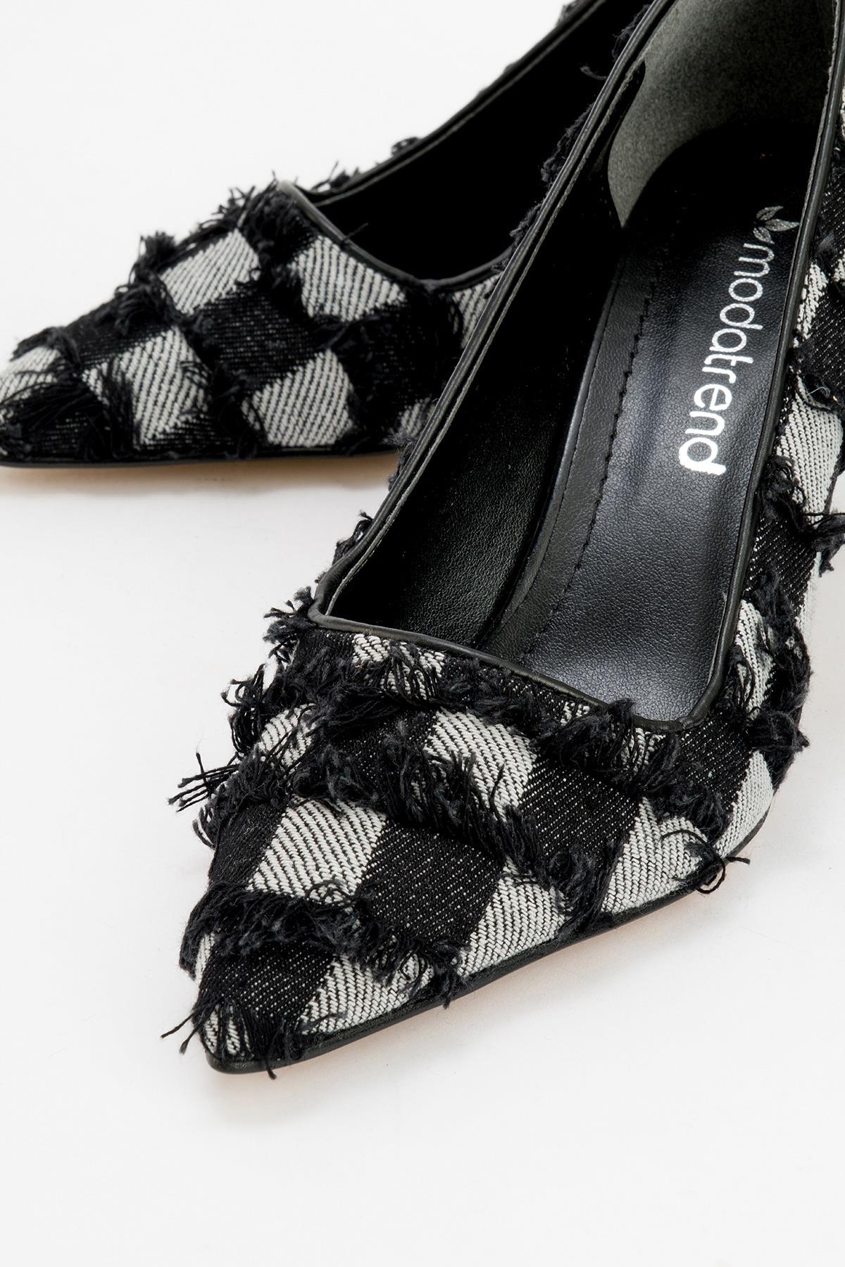 Bilekten Taşlı Kurdeleli Kadın Topuklu Ayakkabı SİYAH KOT - Görsel 4