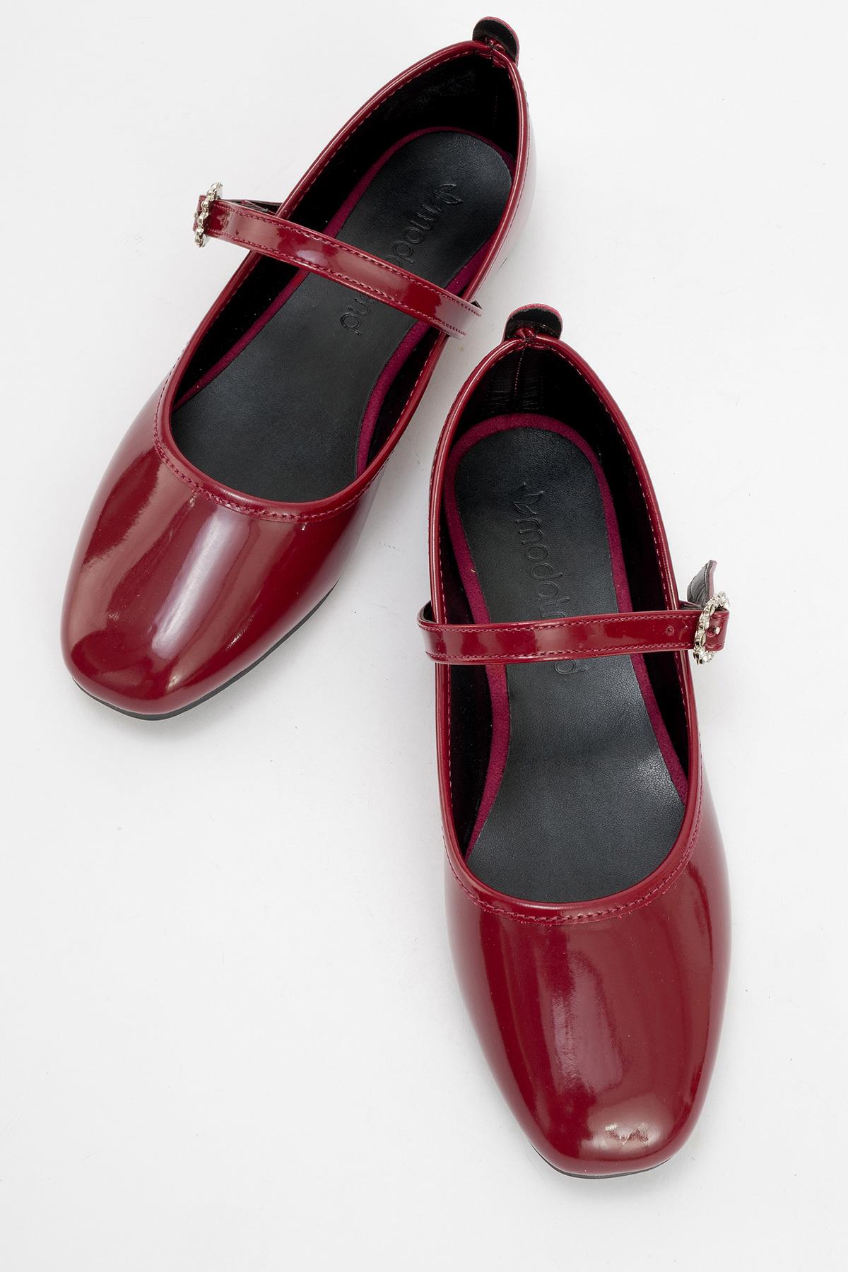 Kadın Kemerli Taşlı Küt Burunlu Babet BORDO RUGAN - Görsel 6