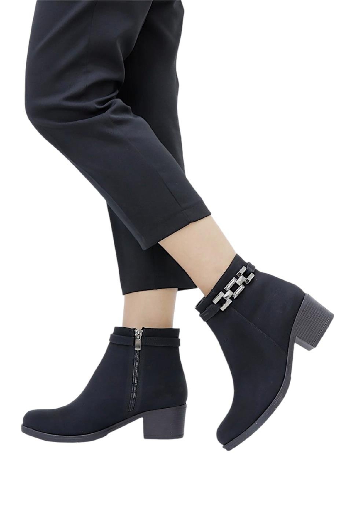 Topuklu Fermuarlı Zincir Aksesuar Detaylı Rahat Kadın Bot (5,5 Cm) SİYAH - GÜMÜŞ - Görsel 2
