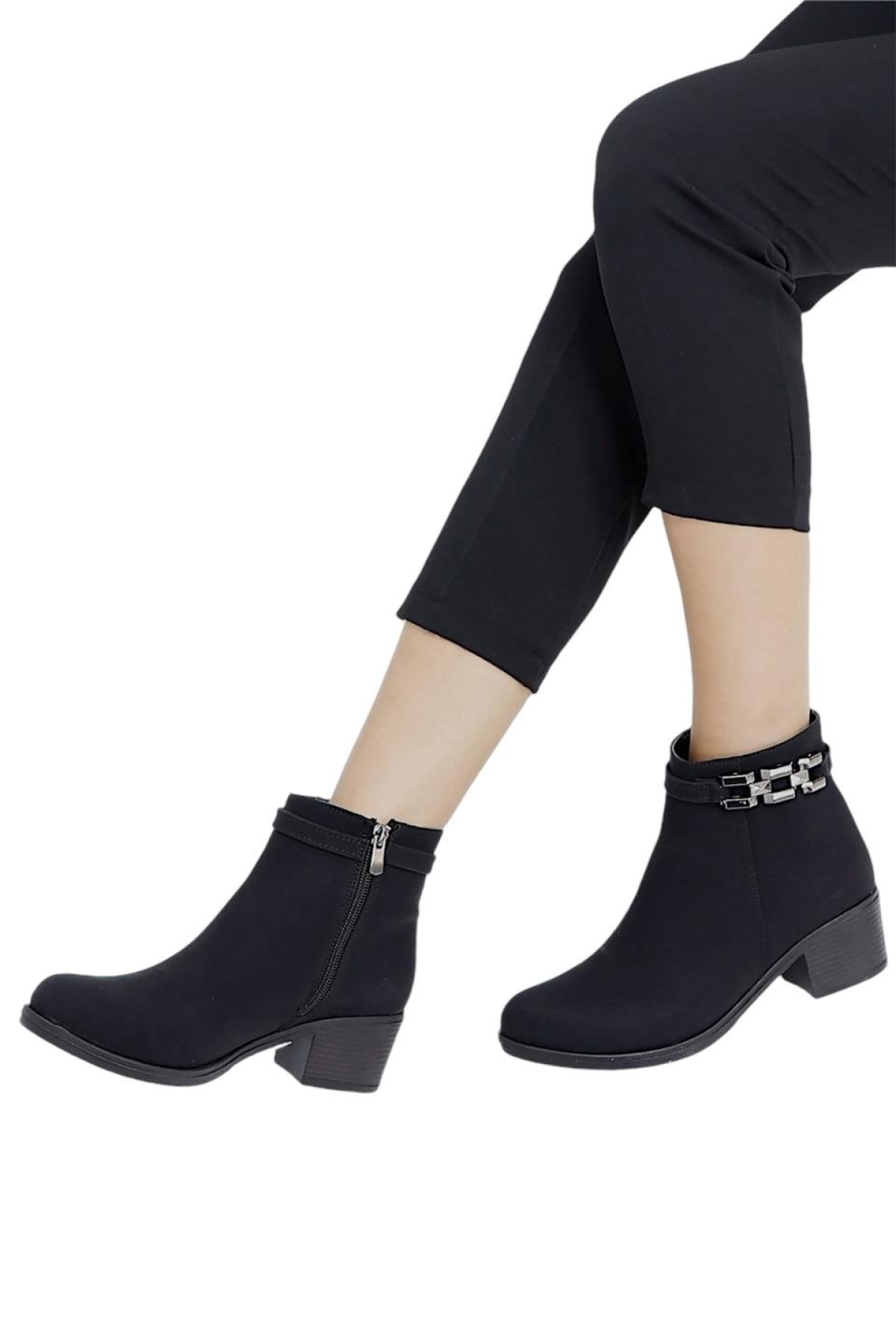 Topuklu Fermuarlı Zincir Aksesuar Detaylı Rahat Kadın Bot (5,5 Cm) SİYAH - GÜMÜŞ - Görsel 5