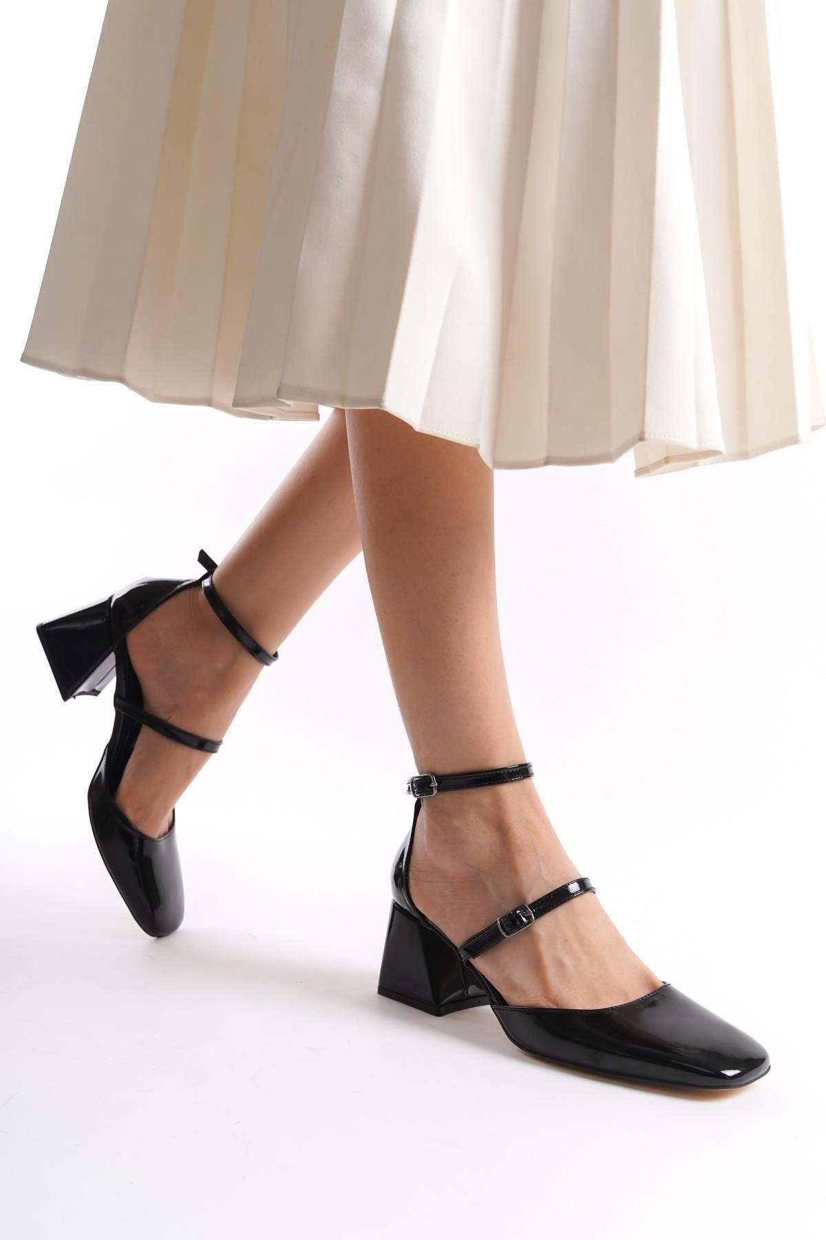 Sigva Mary Jane Yazlık Siyah Rugan Kalın Topuklu Bantlı Ayakkabı - Görsel 4