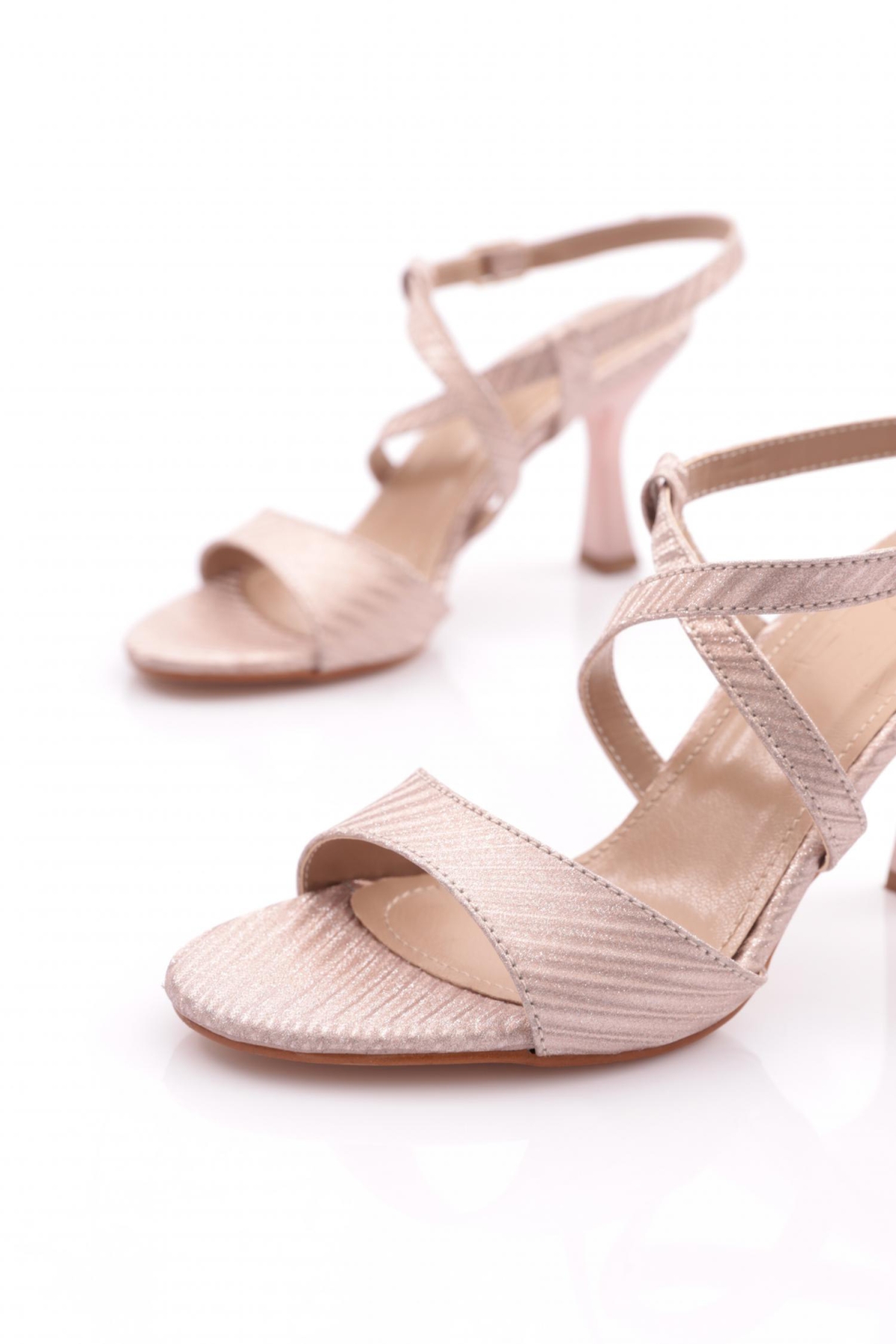 906 Kadin Yandan Bağlamali Topuklu Ayakkabi - Görsel 5